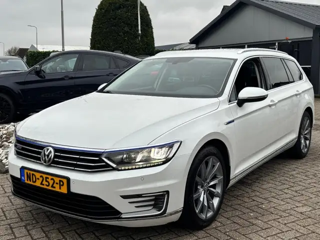 Volkswagen Passat Variant 1.4 TSI GTE Automaat DSG Highline 2016 WIt