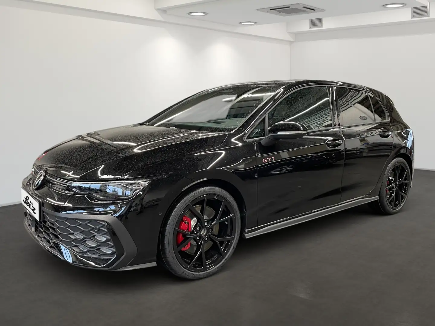 Volkswagen Golf VIII 2.0 TSI GTI *NAVI*KAMERA*SITZH* Noir - 2