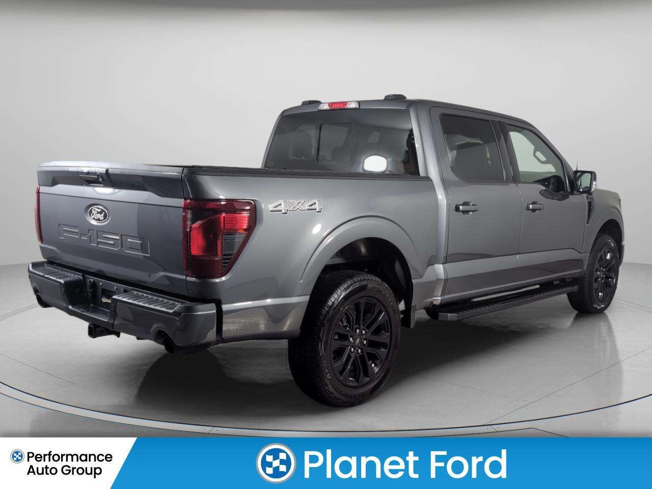 2026 Ford F-150 XLT 4WD SuperCrew 5.5' Box 5.0L V8 ENGINE — снимка 1