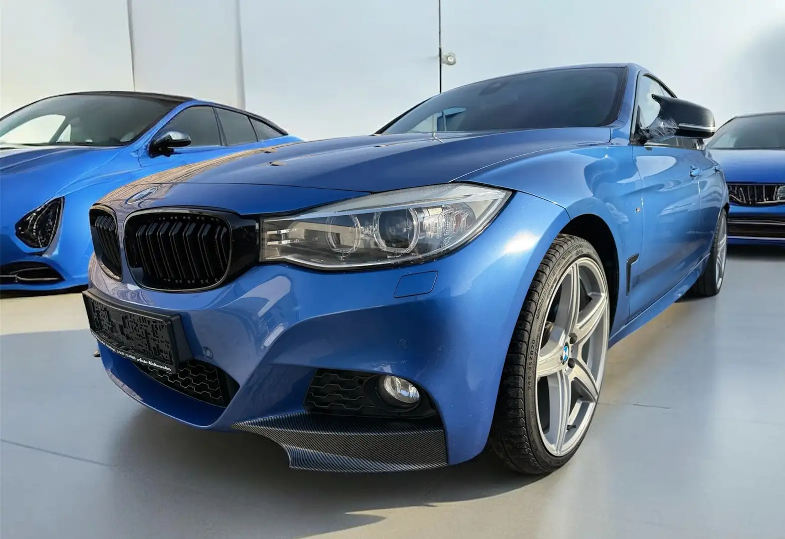 BMW 320 320 i xDrive*M Paket*8G AUT*AHK*ANDROIT* Azul - 1