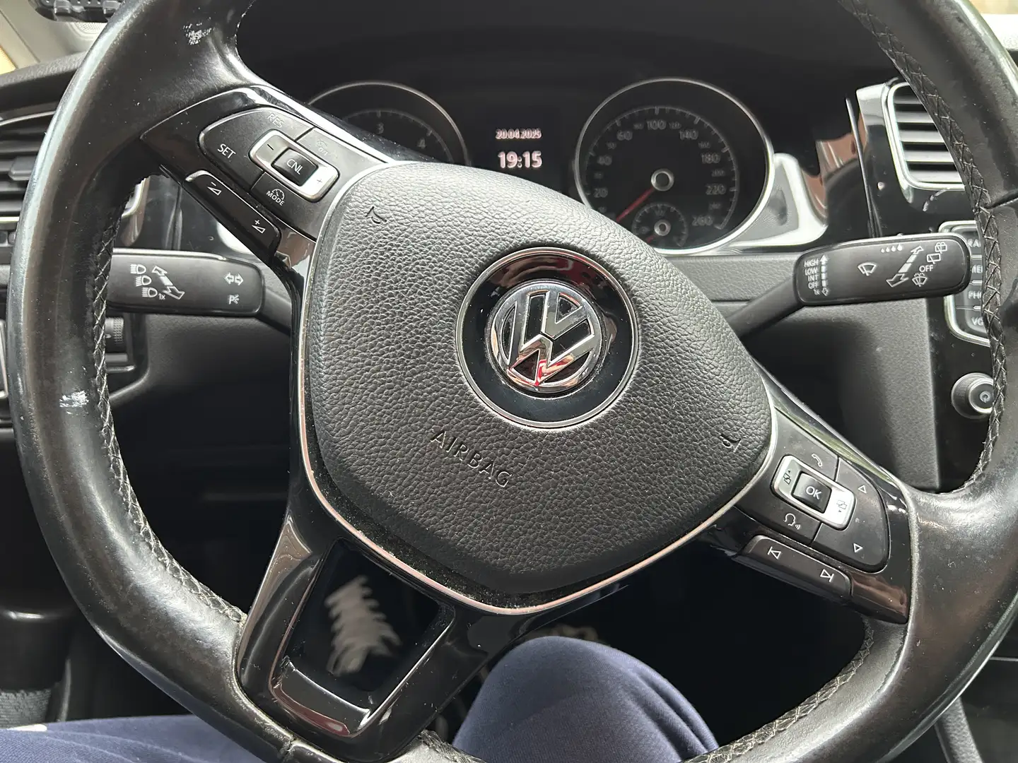 Volkswagen Golf Variant Golf SW 2.0 TDI 150 BlueMotion Technology Confortline Business DSG6 Noir - 1