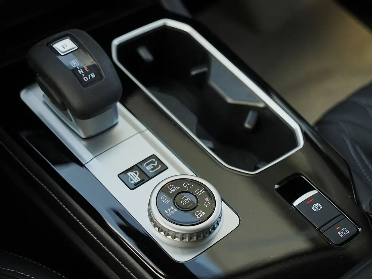 Mitsubishi Outlander снимка Mitsubishi Outlander