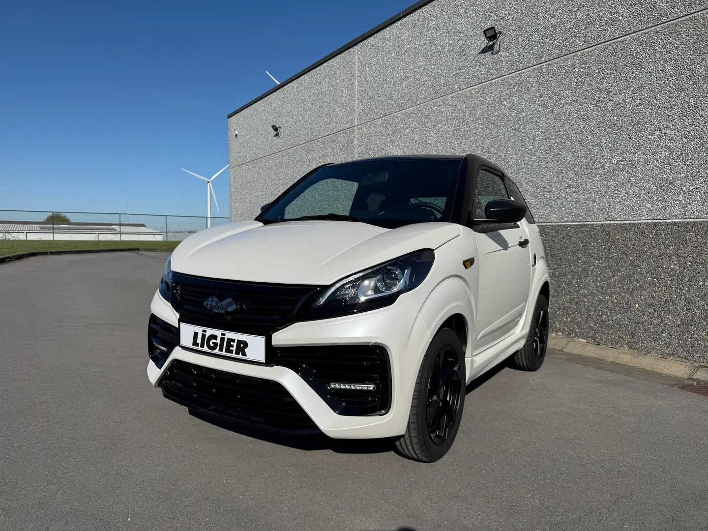 Ligier JS 50 C sport pack avec carplay Blanc - 1