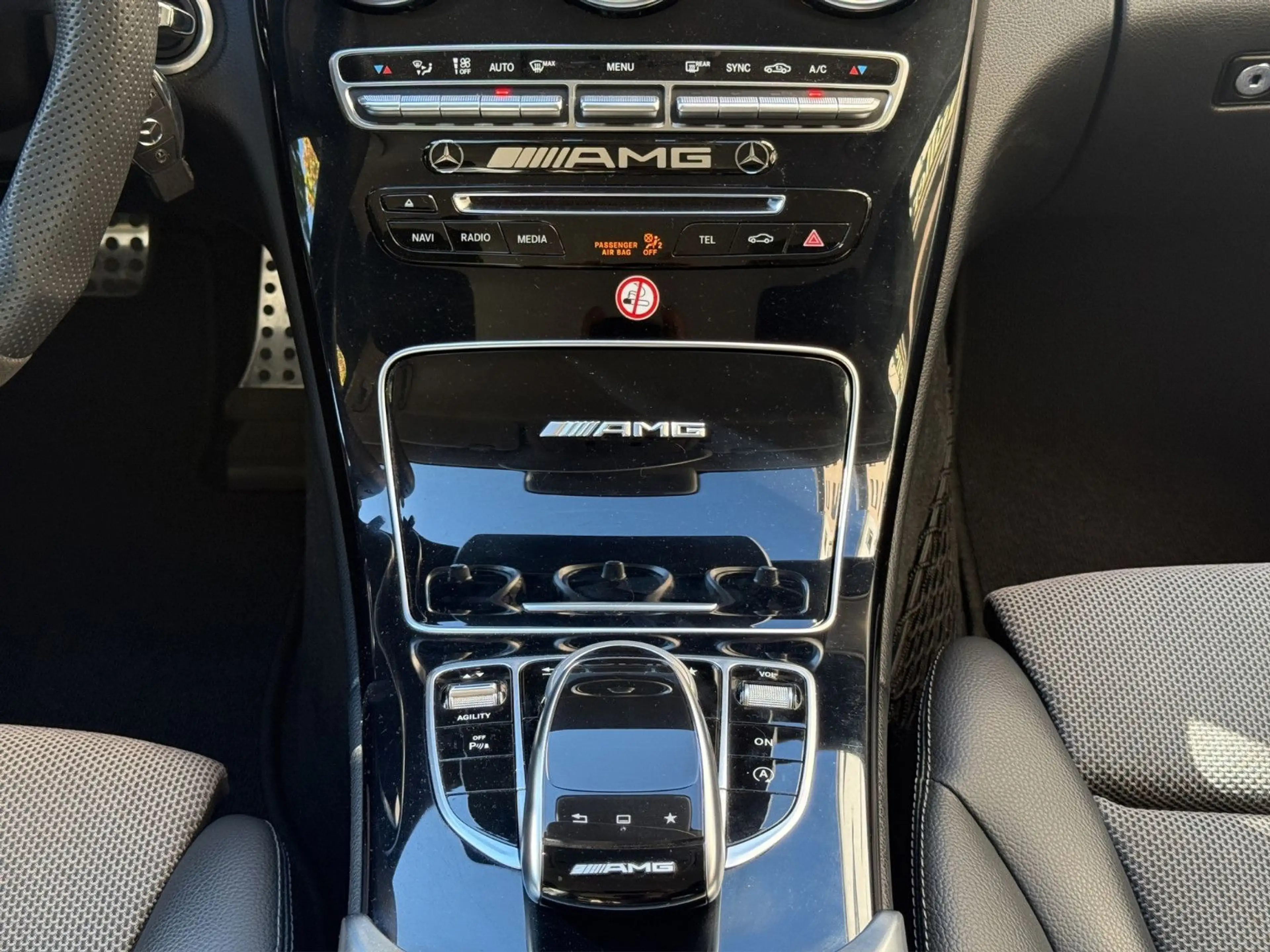 Mercedes-Benz C 220 Avantgarde Lim. *1.Hd/Kamera/Sitz-Hz/LED* — photo 12
