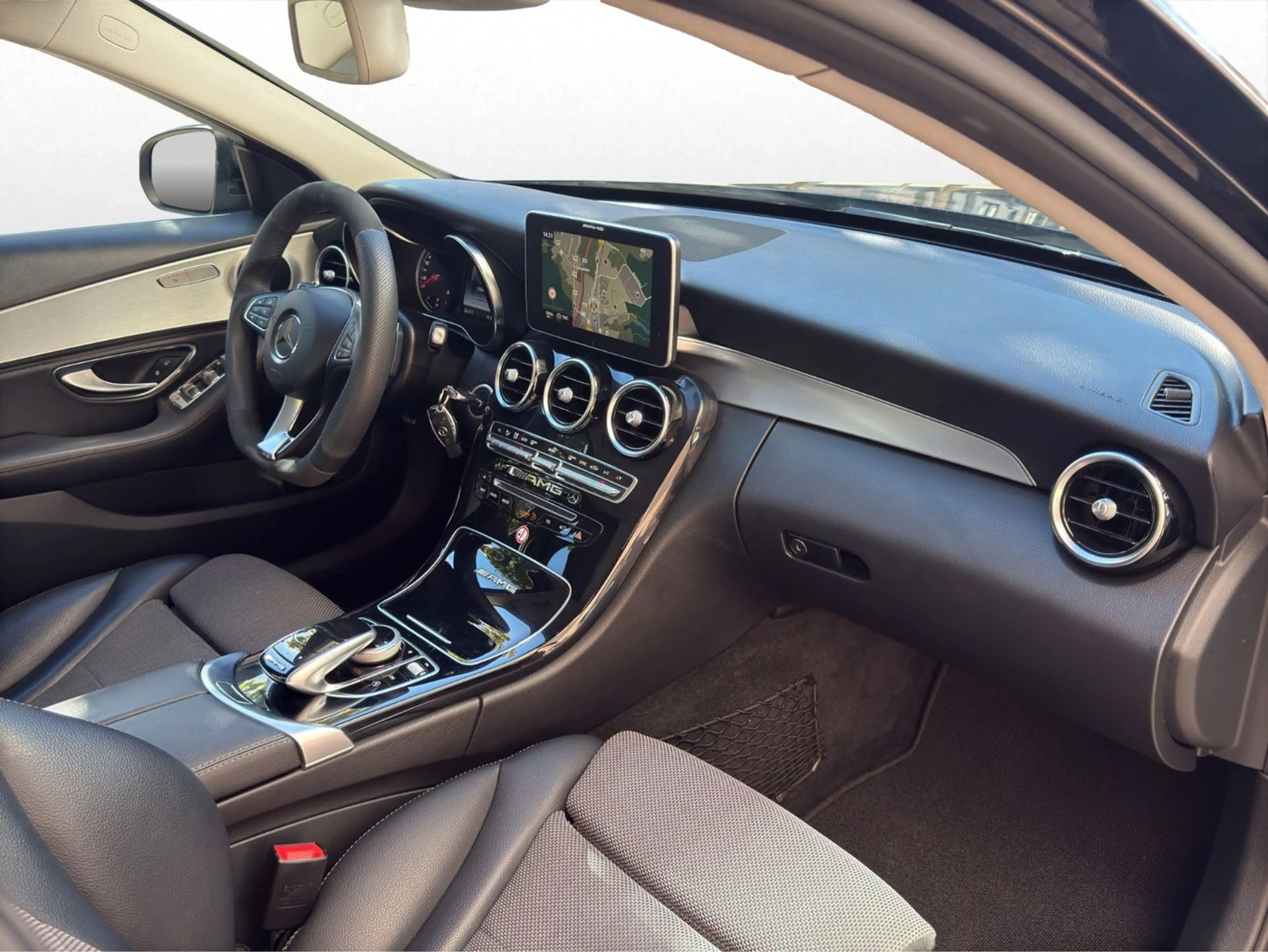 Mercedes-Benz C 220 Avantgarde Lim. *1.Hd/Kamera/Sitz-Hz/LED* — photo 9