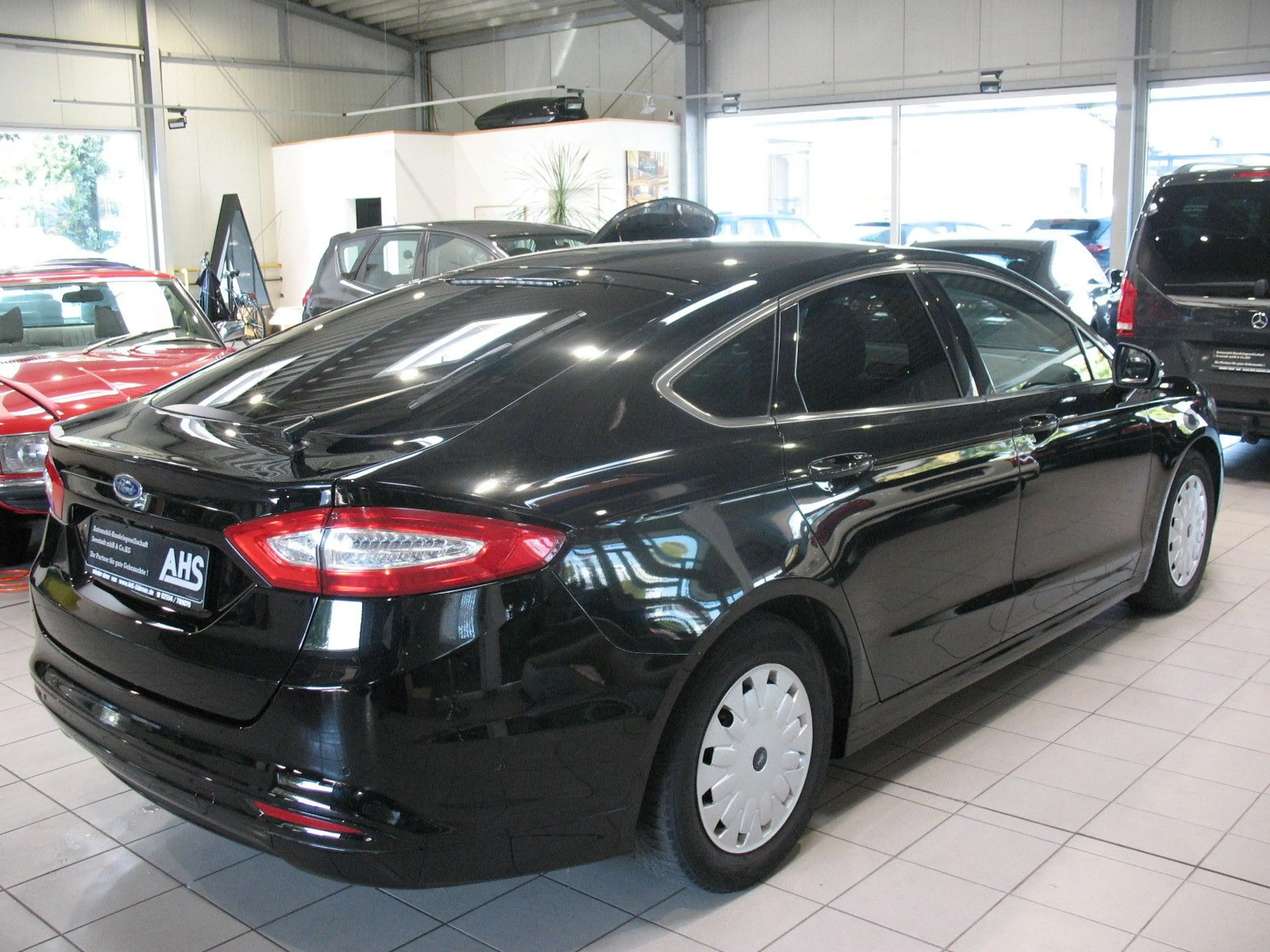 Ford Mondeo 1.5 EcoBoost Titanium *LED*NAVI*AHK* — photo 3
