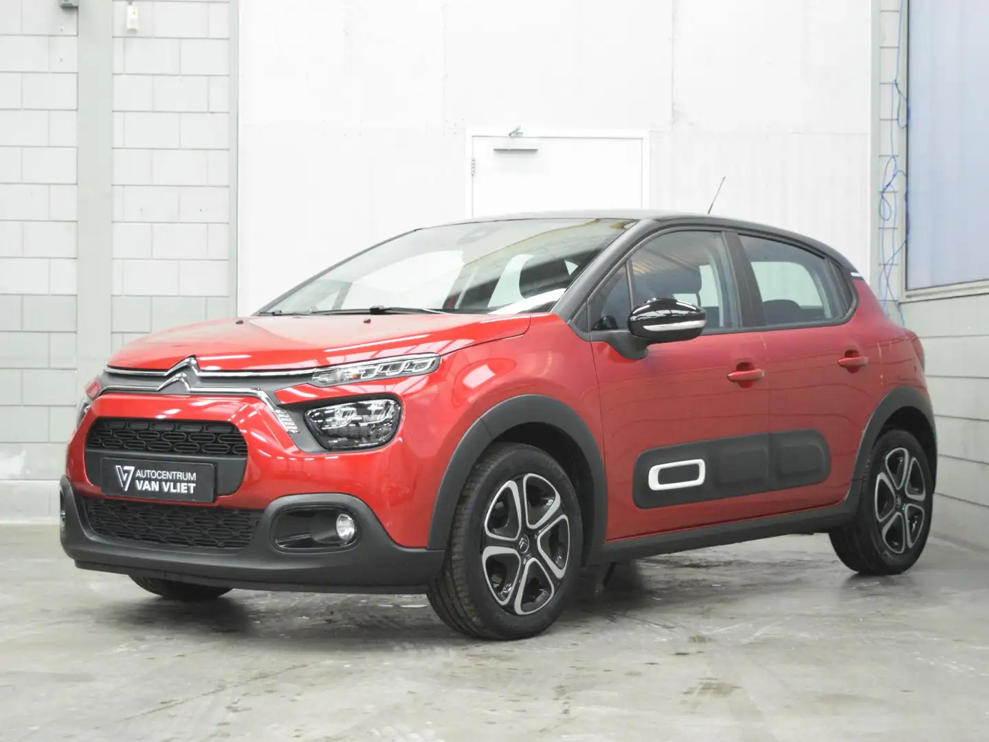 Citroen C3 1.2 PureTech Feel | CRUISECONTROL | CARPLAY | E.C. Rot - 2