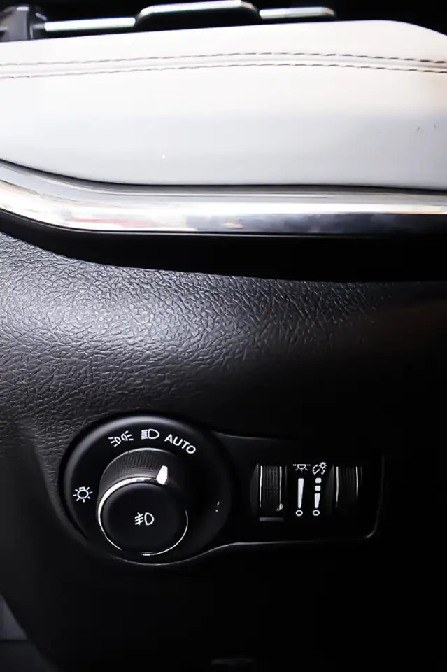 Jeep Compass снимка Jeep Compass