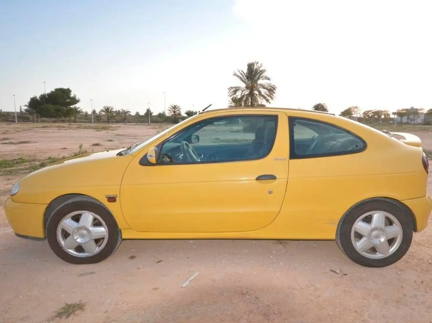 Renault Megane Mégane+Coupé+1.9dTi+Sport+Sport Amarillo - 1