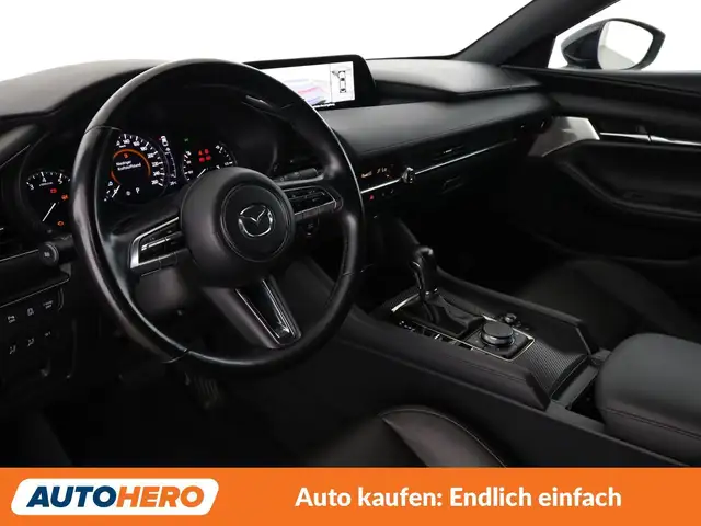 Mazda Mazda3 view 11