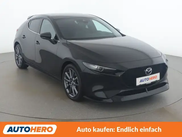 Mazda Mazda3 view 8