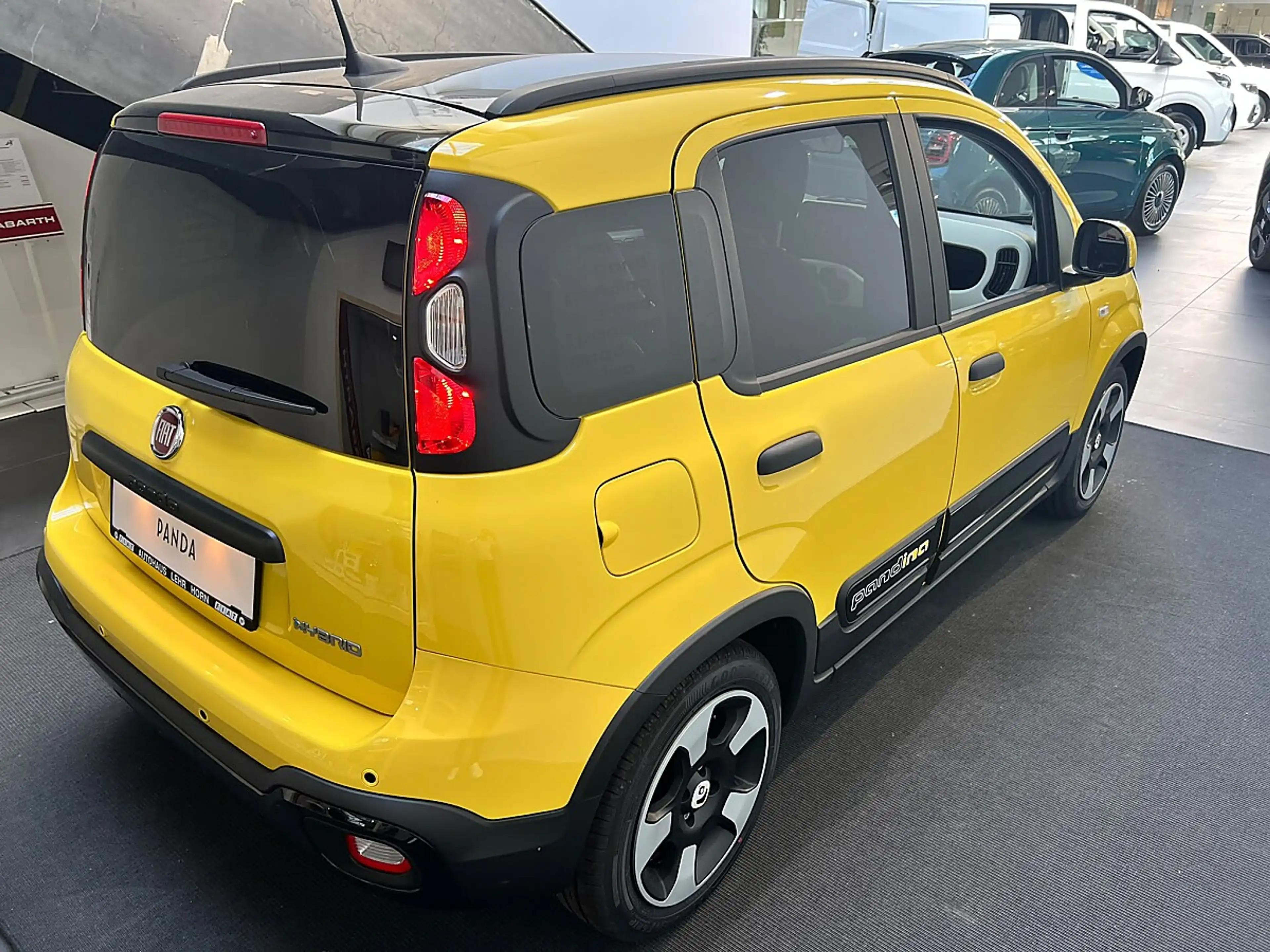 Fiat Pandina FireFly Hybrid 65 Cross — photo 4