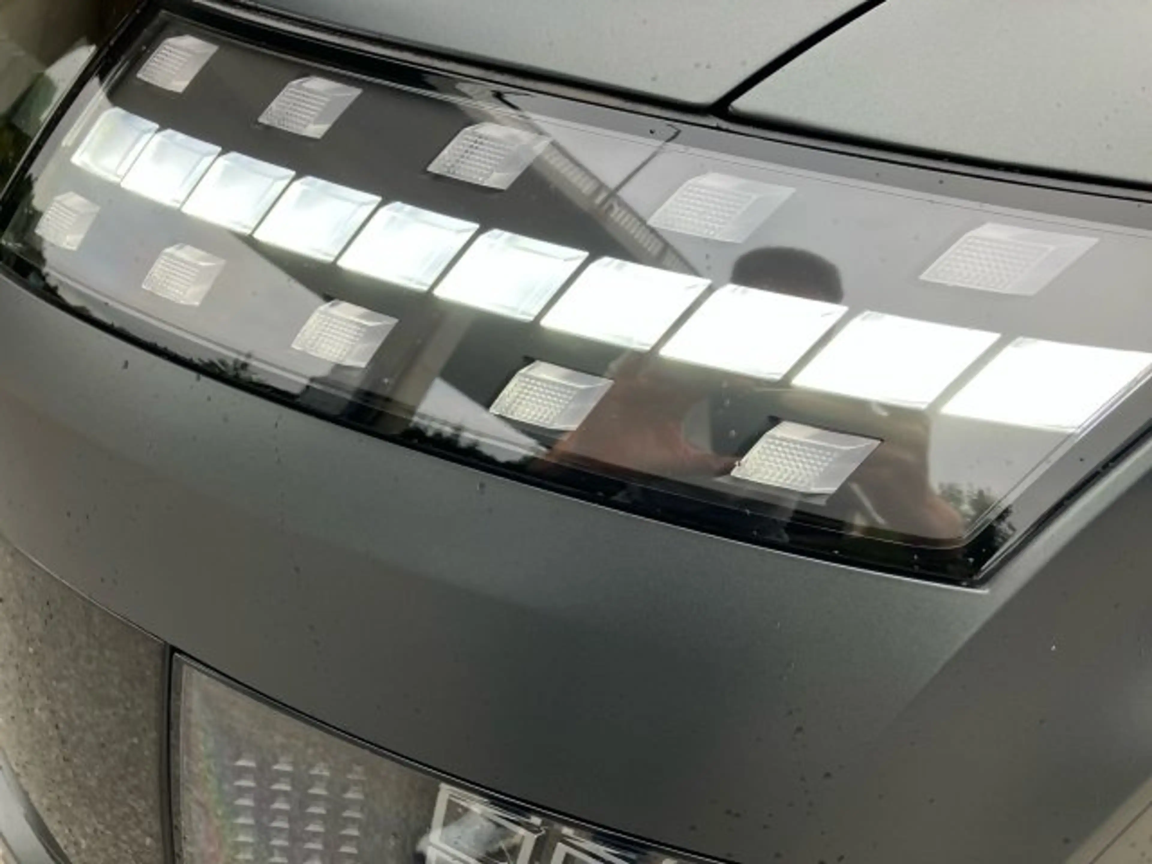 Hyundai IONIQ 9 Calligraphy 110 kWh 4WD — photo 12