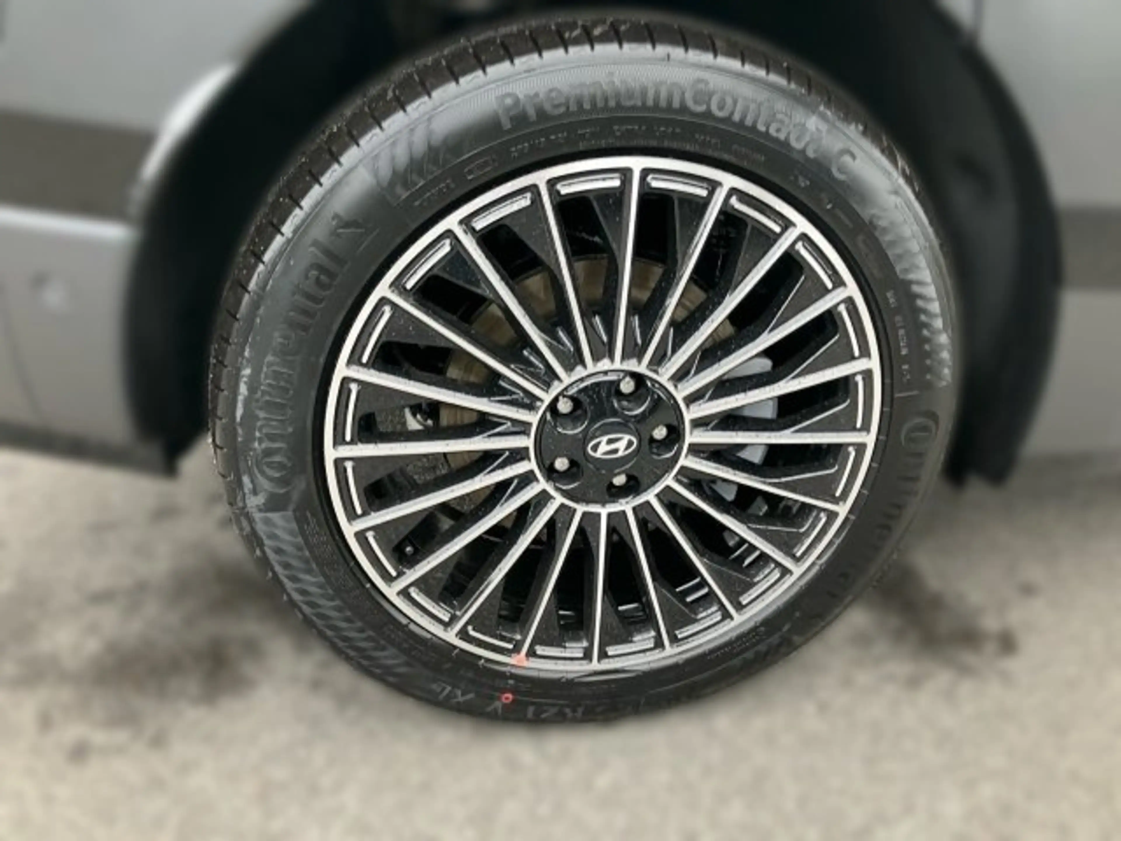 Hyundai IONIQ 9 Calligraphy 110 kWh 4WD — photo 5