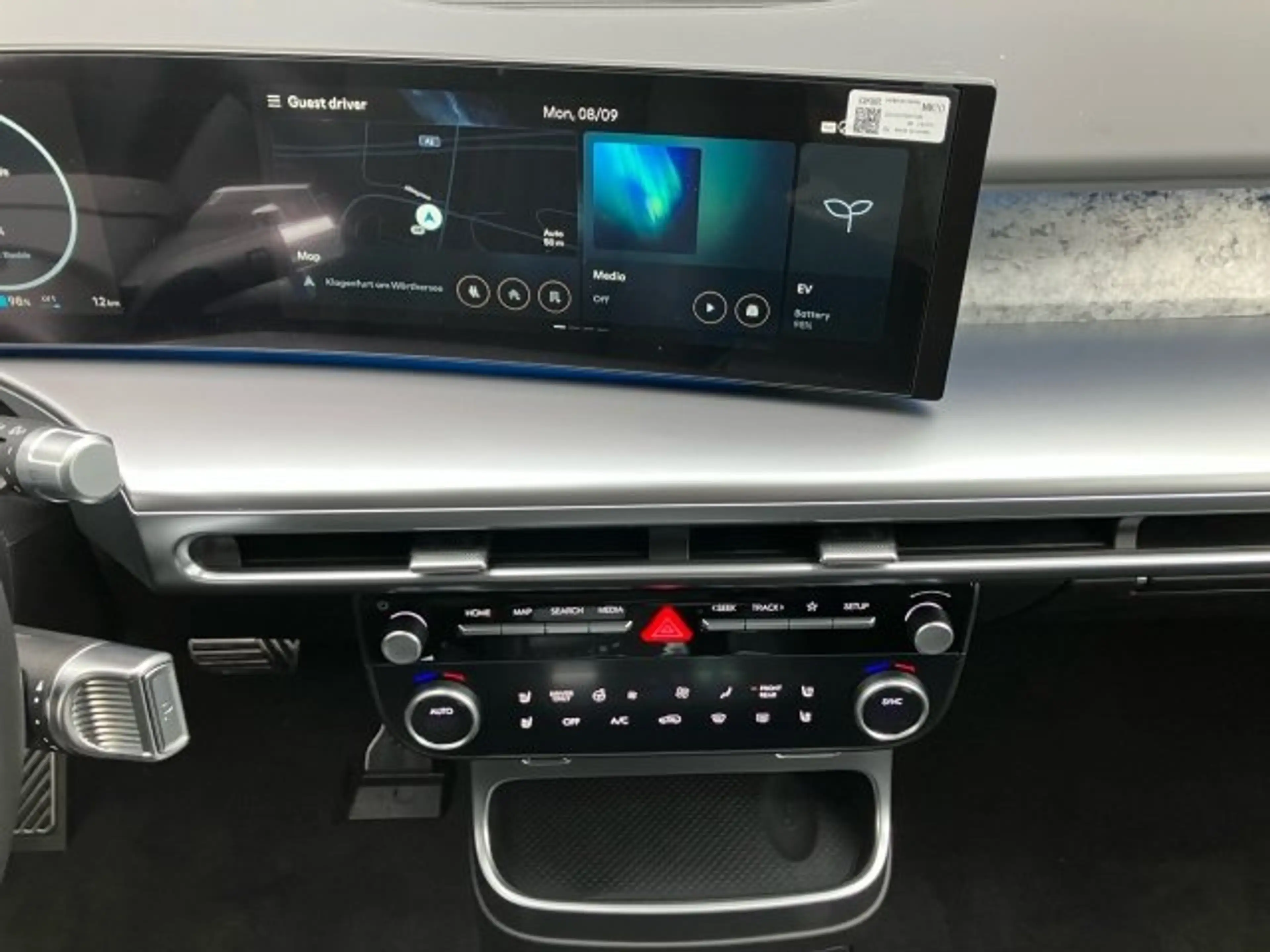 Hyundai IONIQ 9 Calligraphy 110 kWh 4WD — photo 8