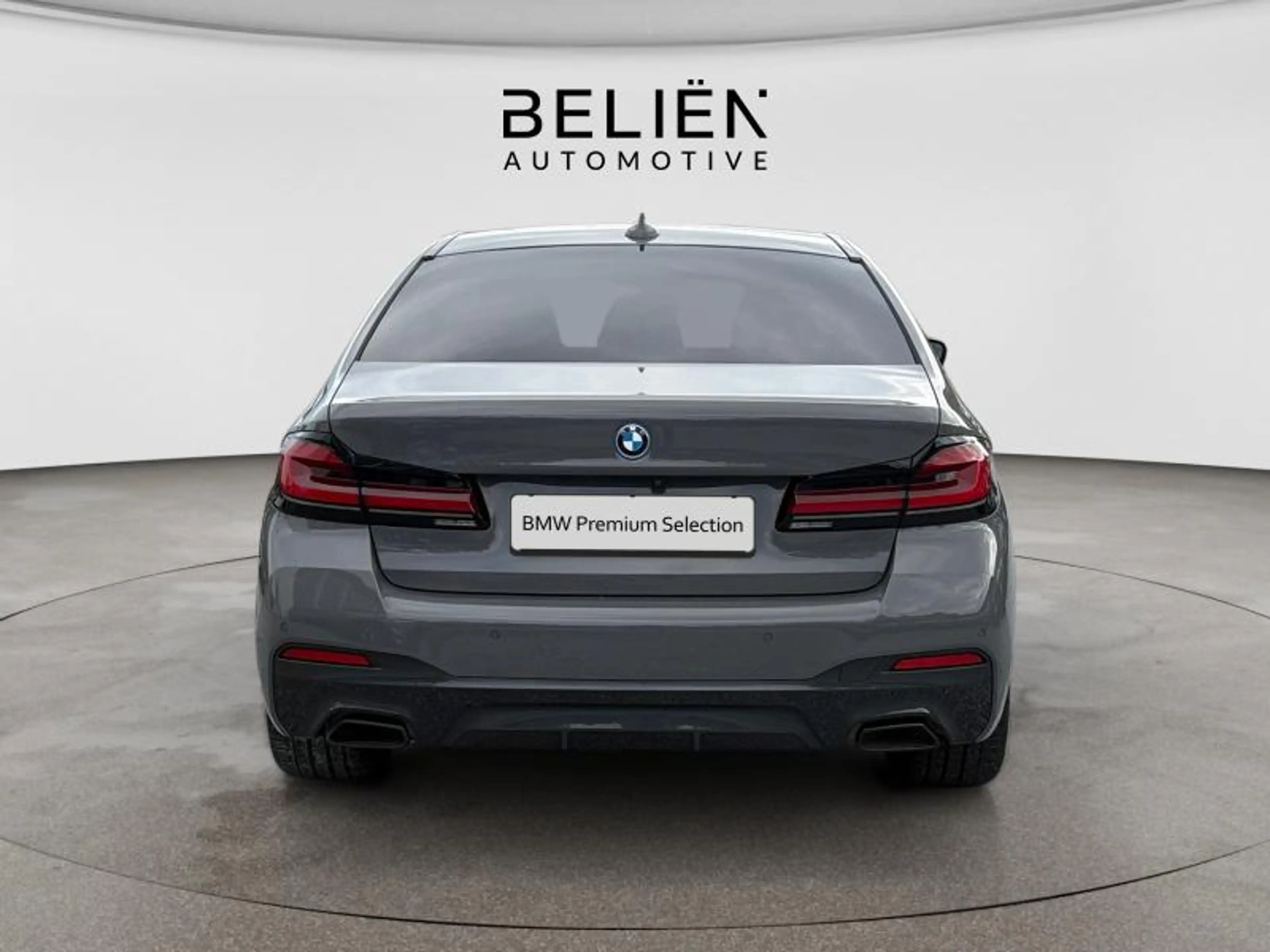 BMW 545 Berline — photo 4