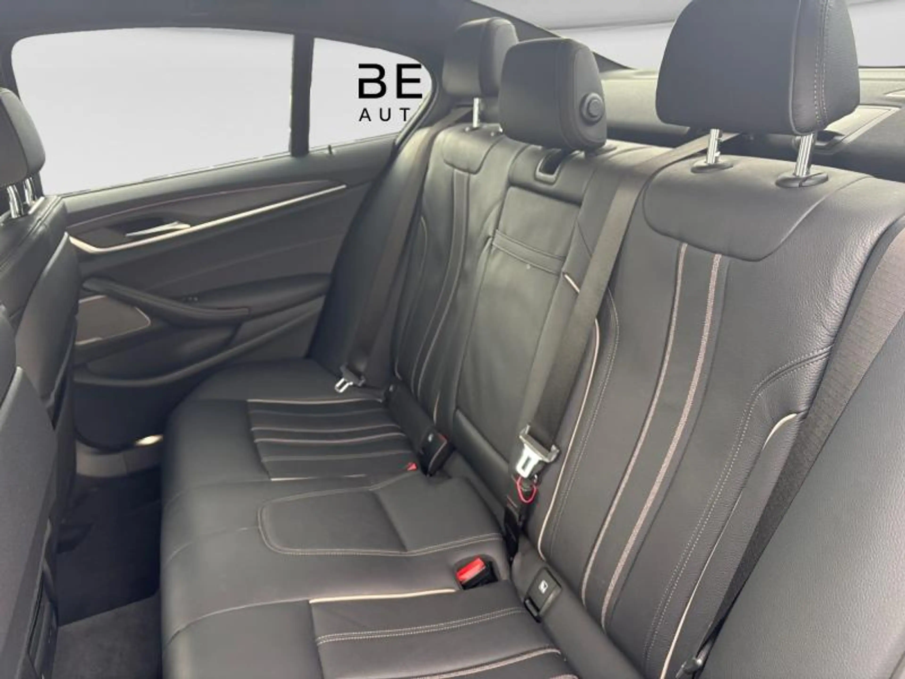BMW 545 Berline — photo 14