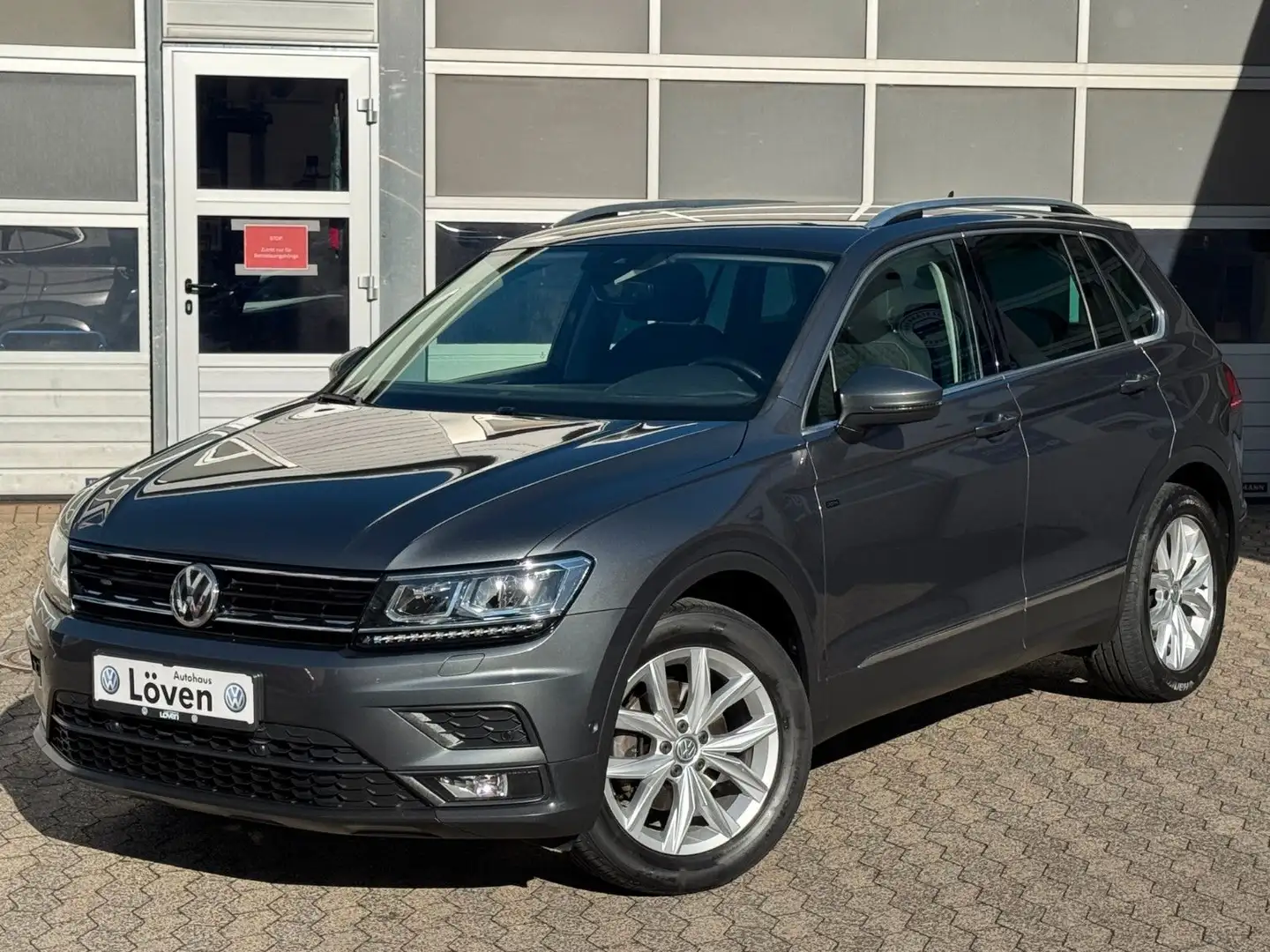 Volkswagen Tiguan 1.4 TSI ACT JOIN|LED|Navi|Kamera|SHZ|18LM Grau - 1