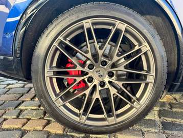 Macan Turbo Electric 95kWh PanAhkMatrixBurmester