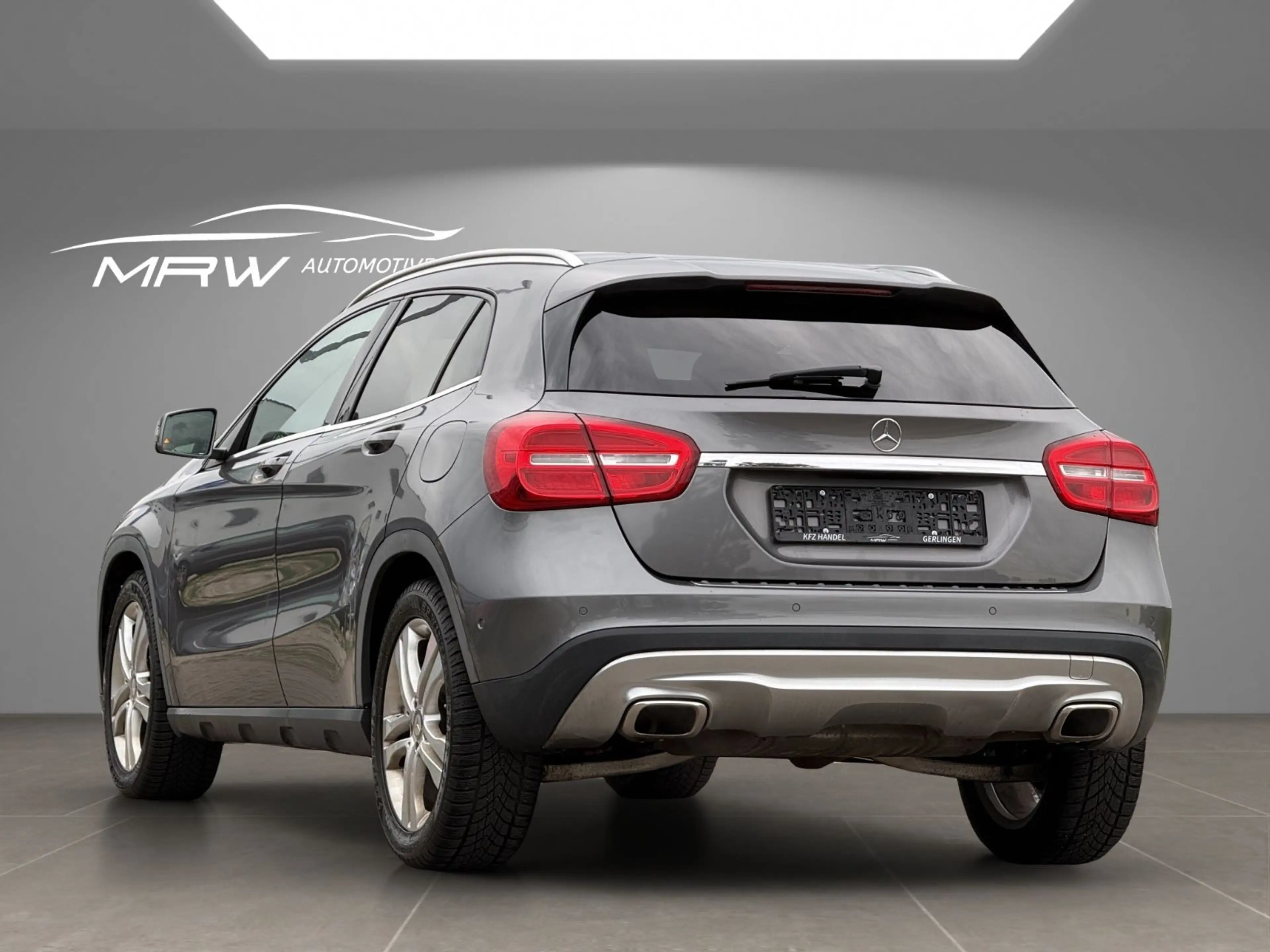 Mercedes-Benz GLA 180 Urban KAMERA XENON NAVI LEDER — photo 4