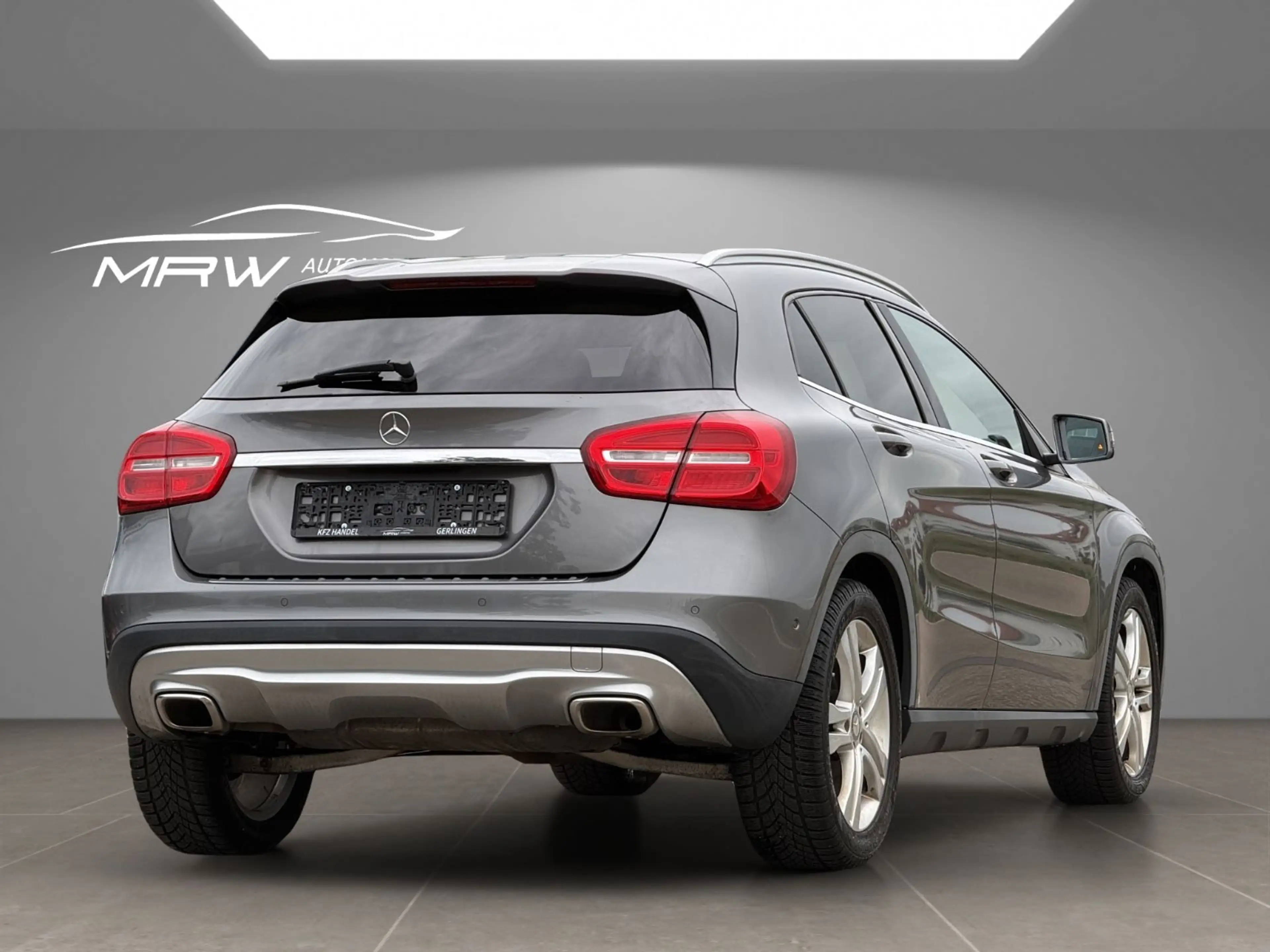 Mercedes-Benz GLA 180 Urban KAMERA XENON NAVI LEDER — photo 8