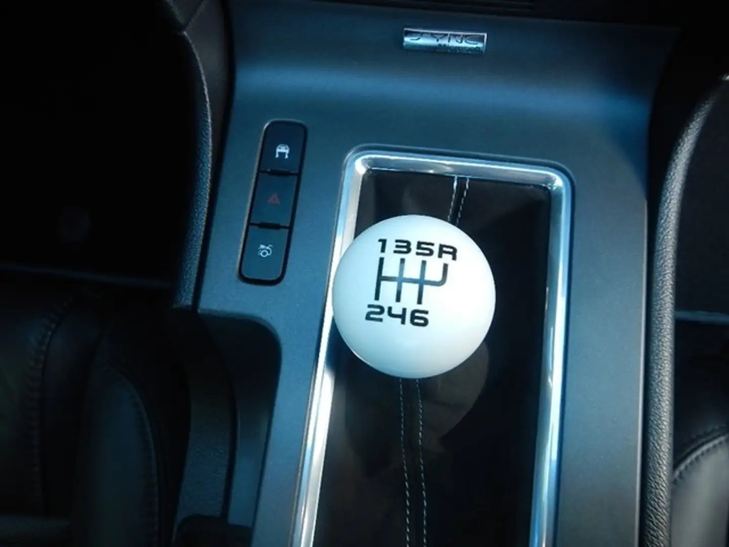 Ford Mustang Black - 2