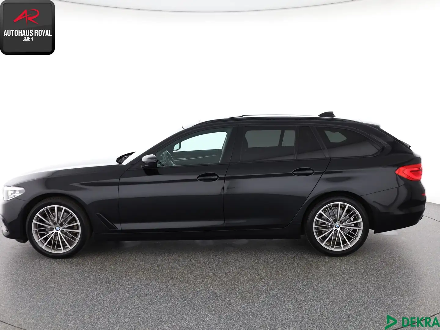 BMW 520 520 d T M SPORT LENKRAD HUD,PANORAMA,KAMERA,19Z. Noir - 2