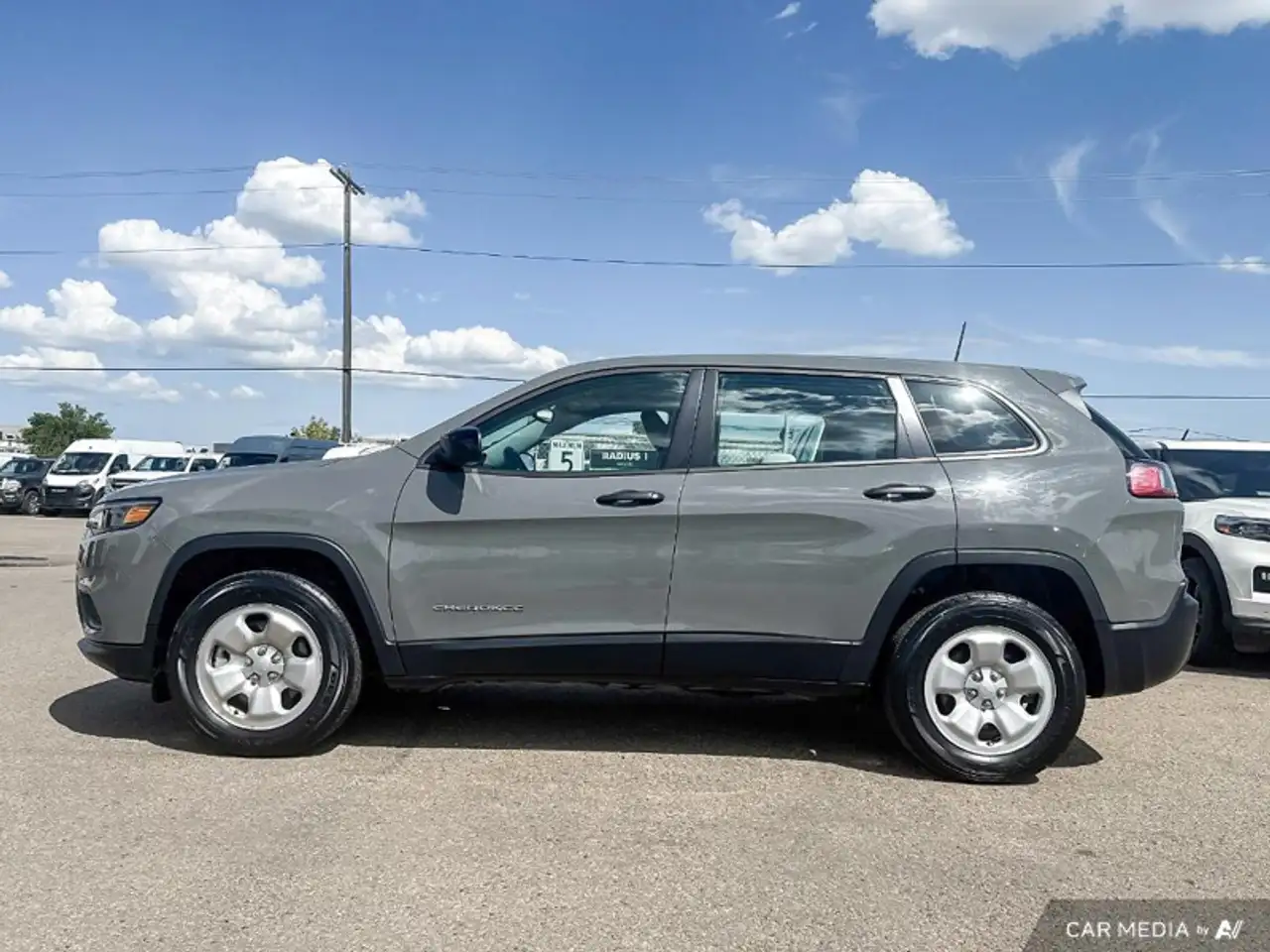 Jeep Cherokee photo Jeep Cherokee