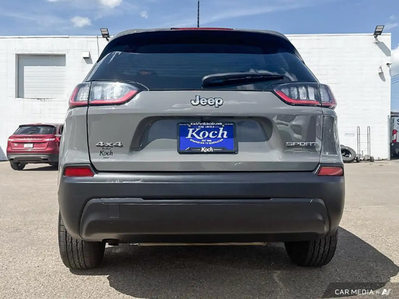 Jeep Cherokee photo Jeep Cherokee