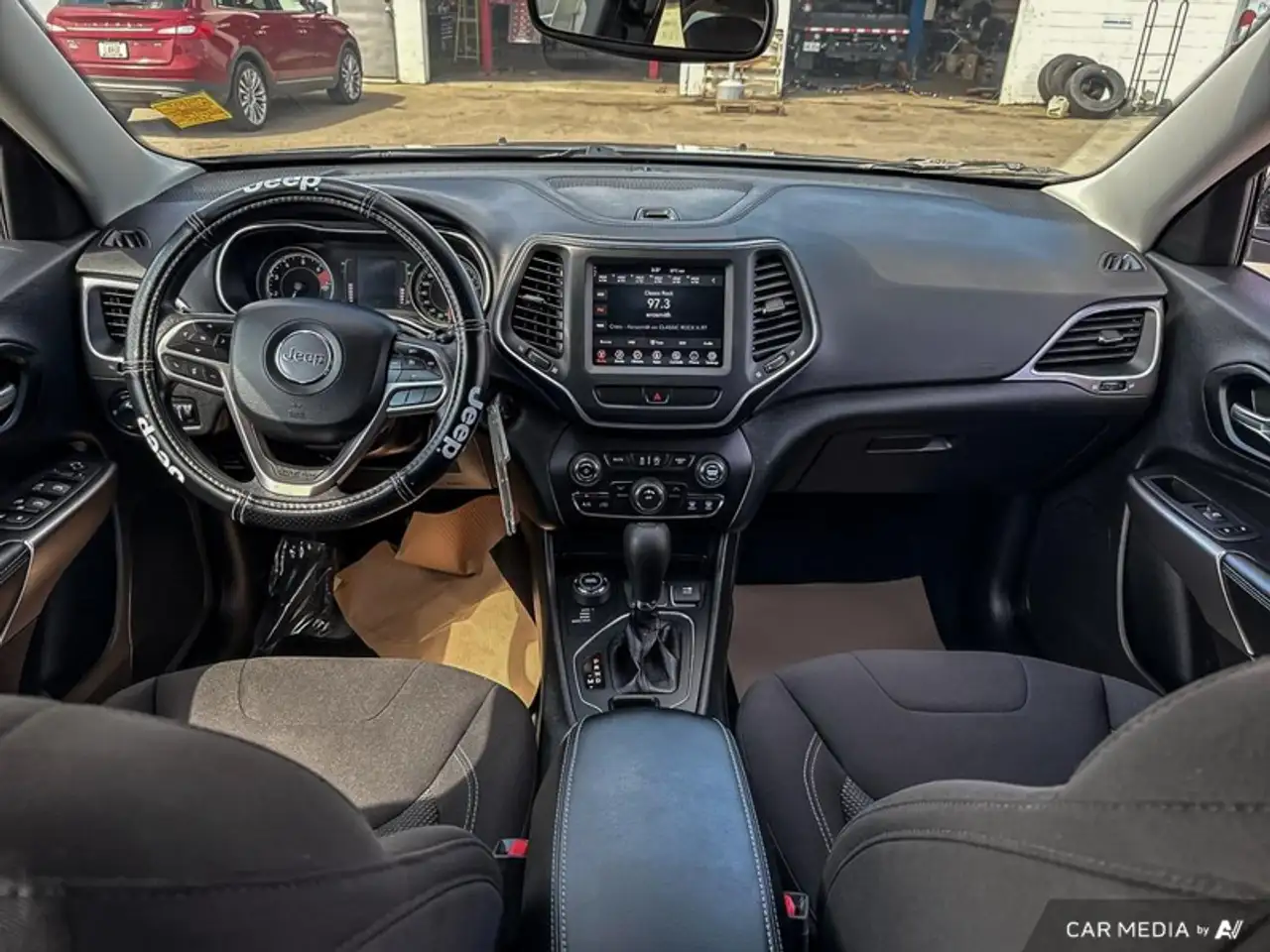 Jeep Cherokee photo Jeep Cherokee