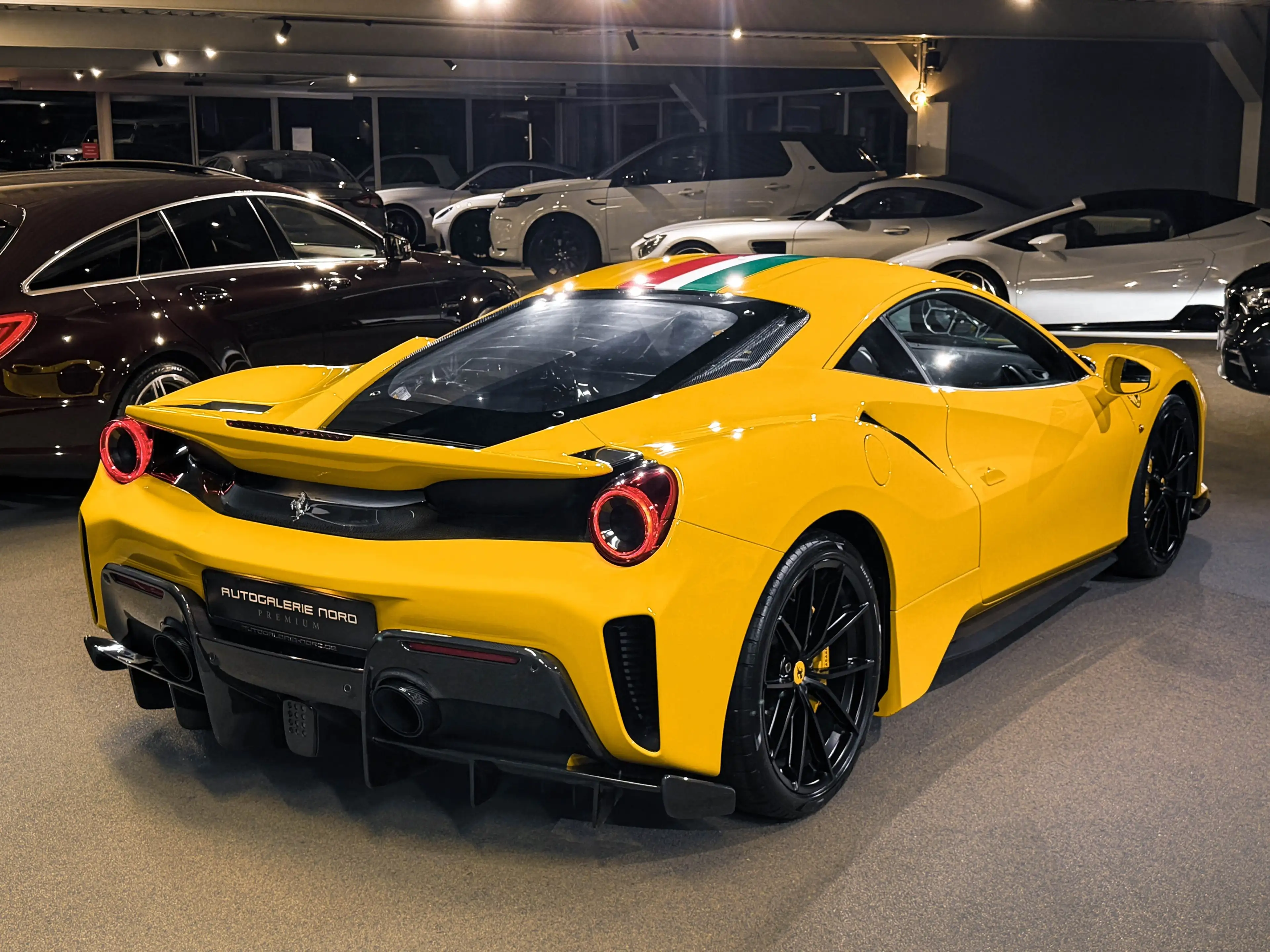 Ferrari 488 Pista Tricolore+Carbon+Lift+JBL — photo 10