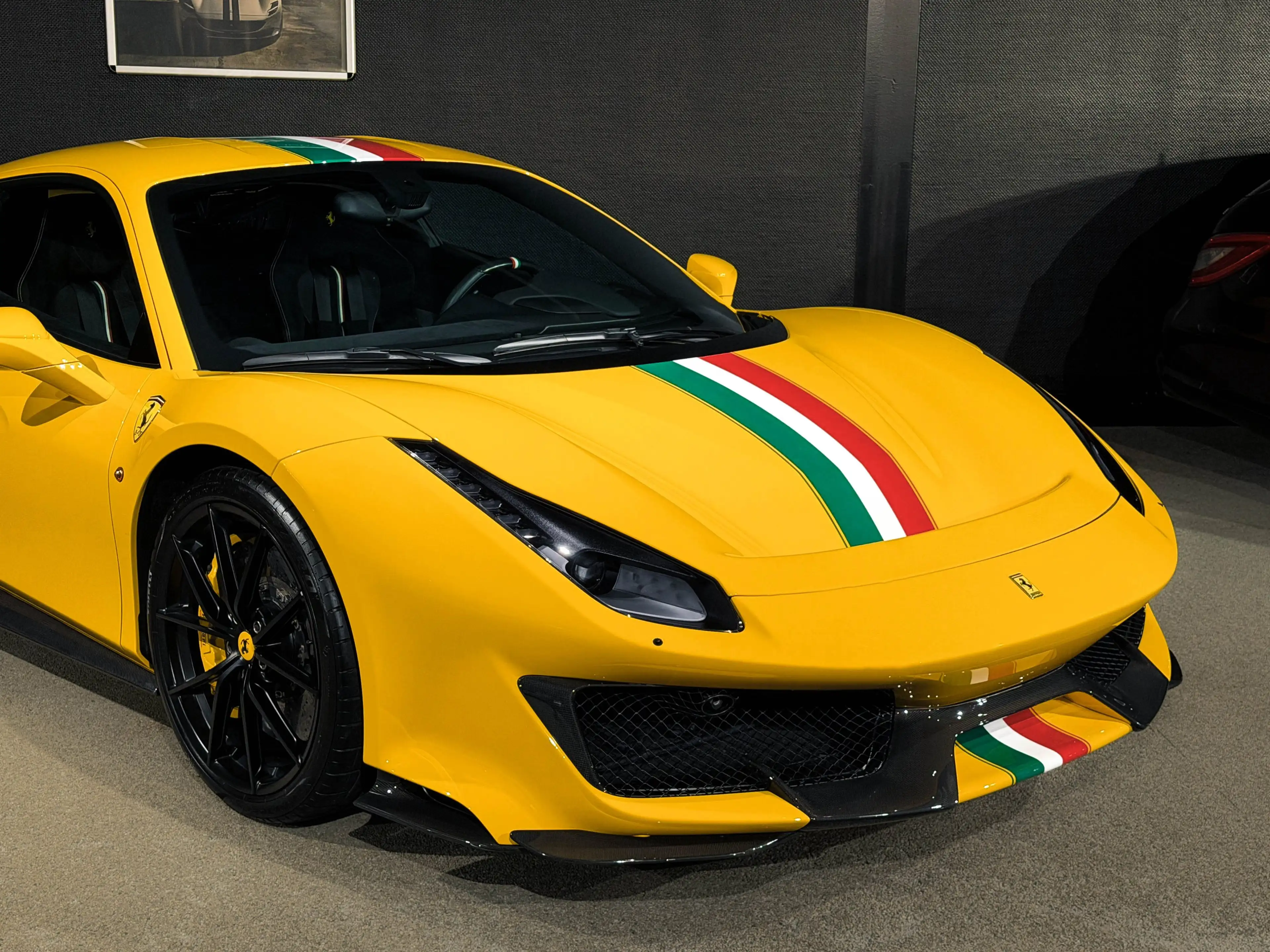 Ferrari 488 Pista Tricolore+Carbon+Lift+JBL — photo 6