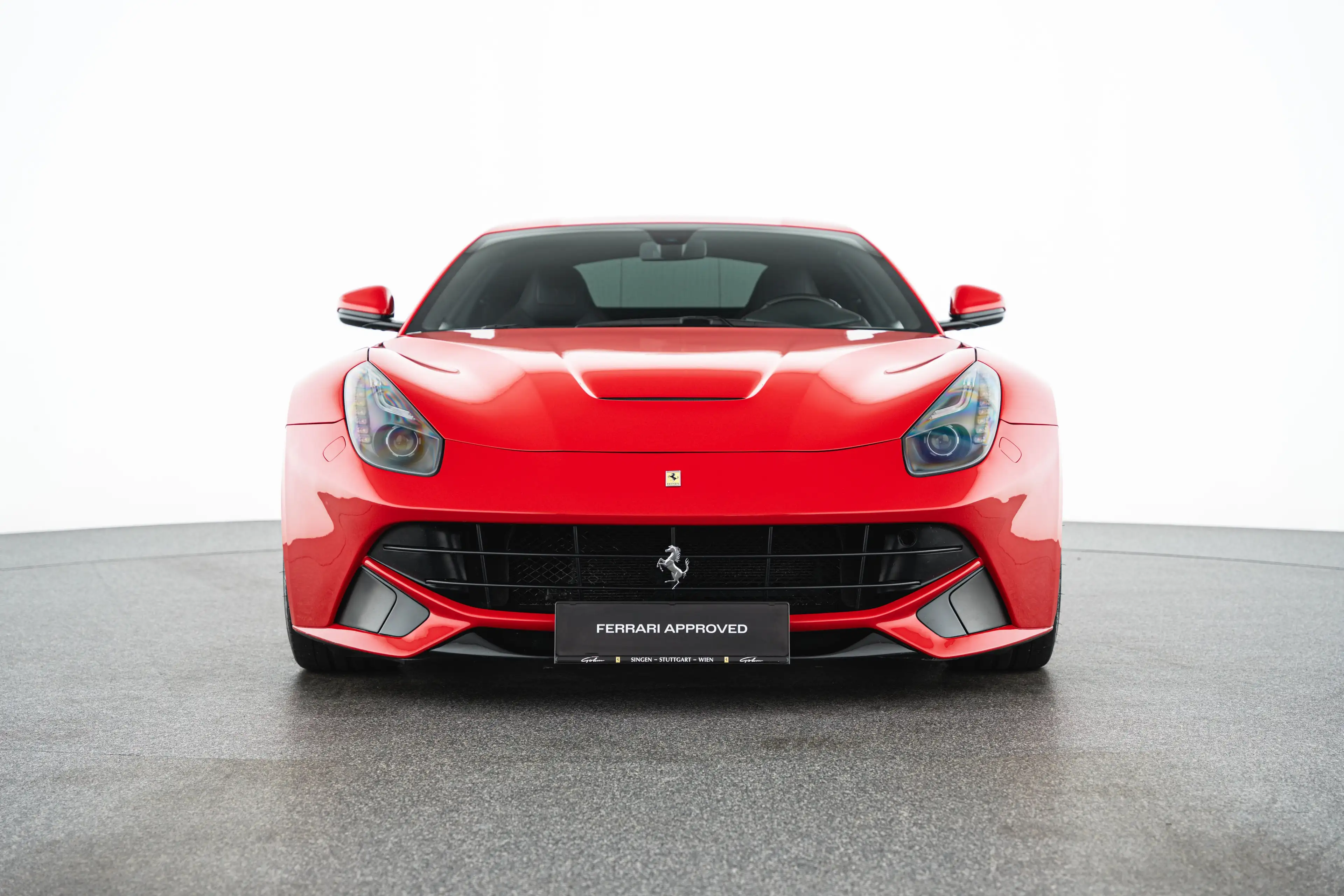 Ferrari F12 Berlinetta — photo 2
