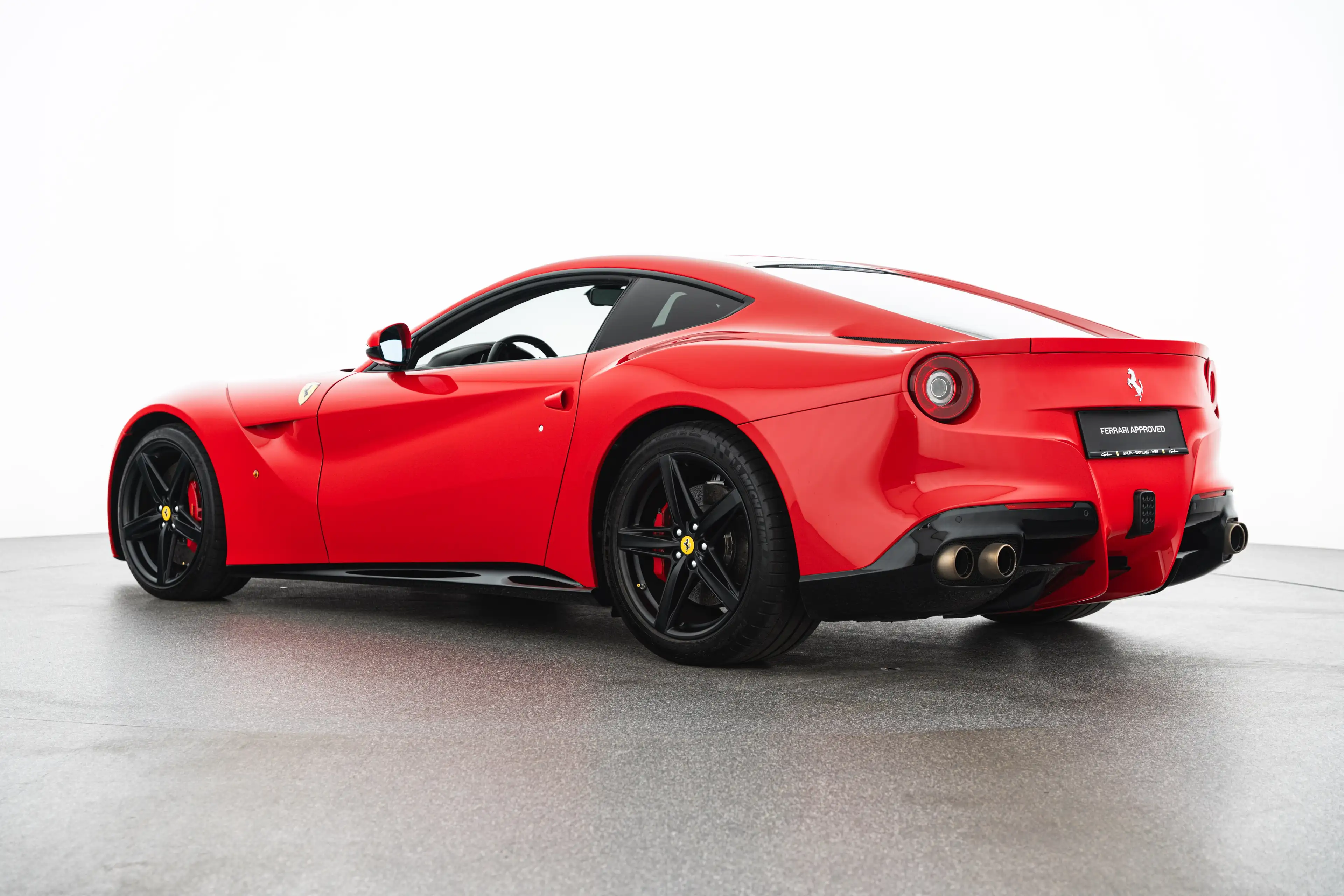 Ferrari F12 Berlinetta — photo 7