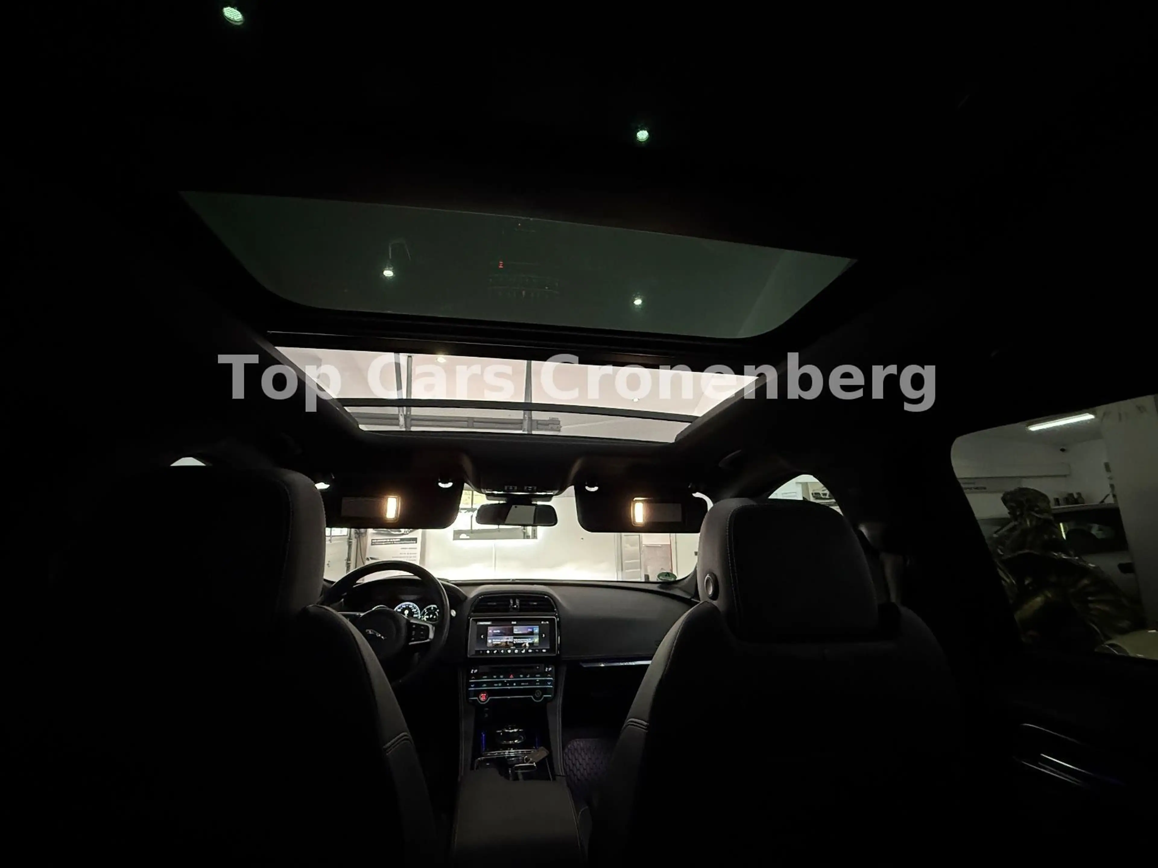 Jaguar F-Pace F-PACE R-Sport AWD 1.Hand*Pano*HeadUp*LED — photo 11