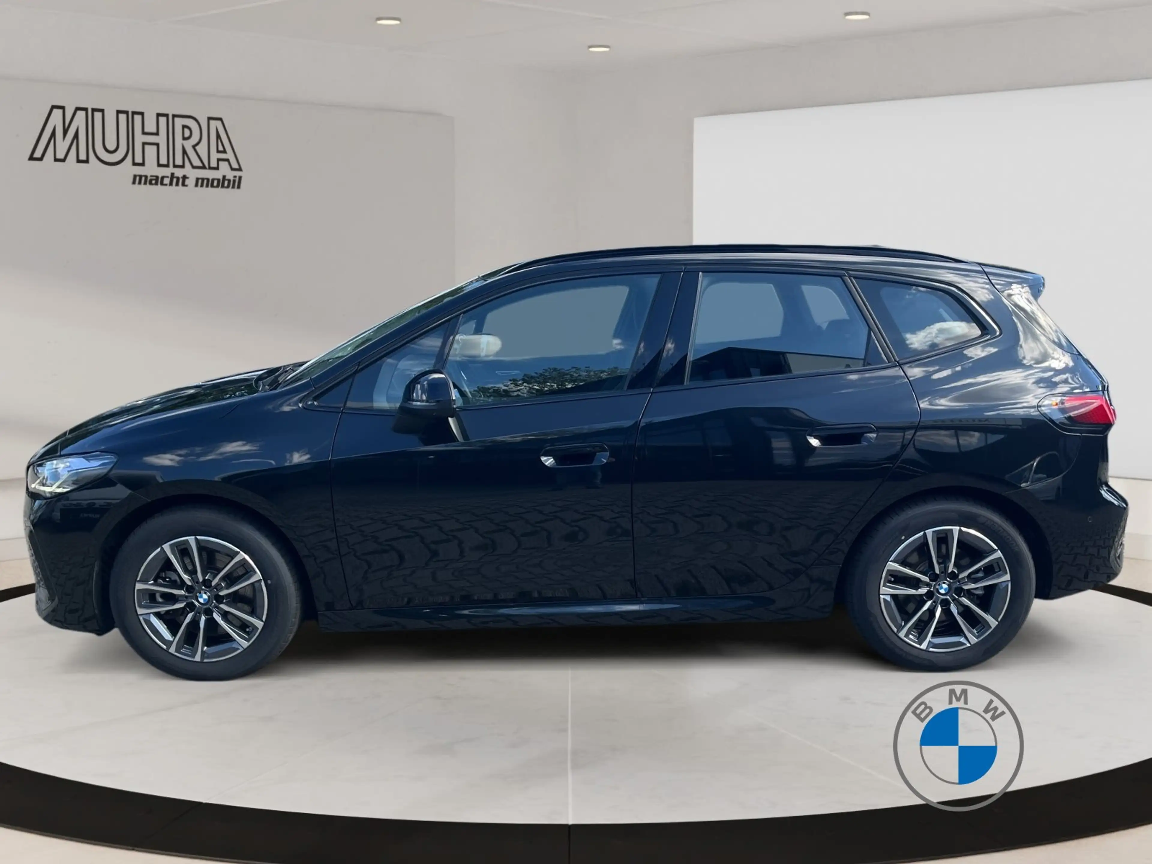 BMW 223 i xDrive Active Tourer M Sport 17" — photo 3