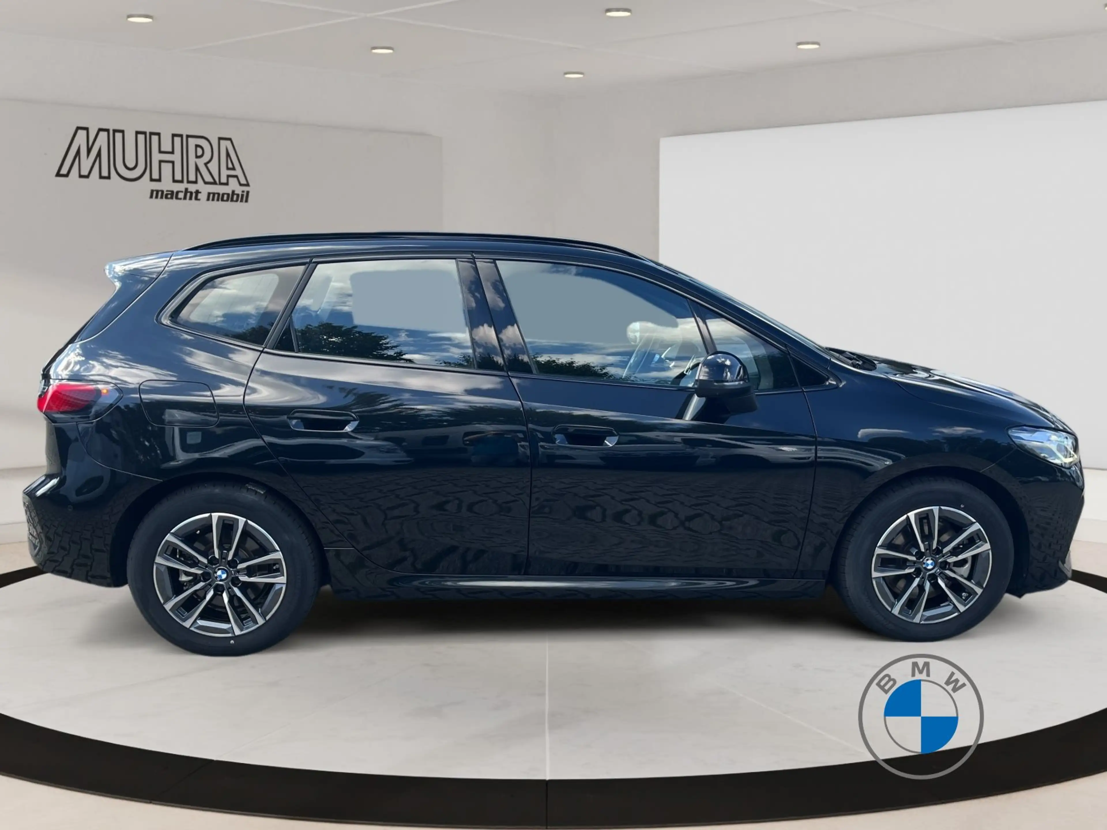 BMW 223 i xDrive Active Tourer M Sport 17" — photo 6