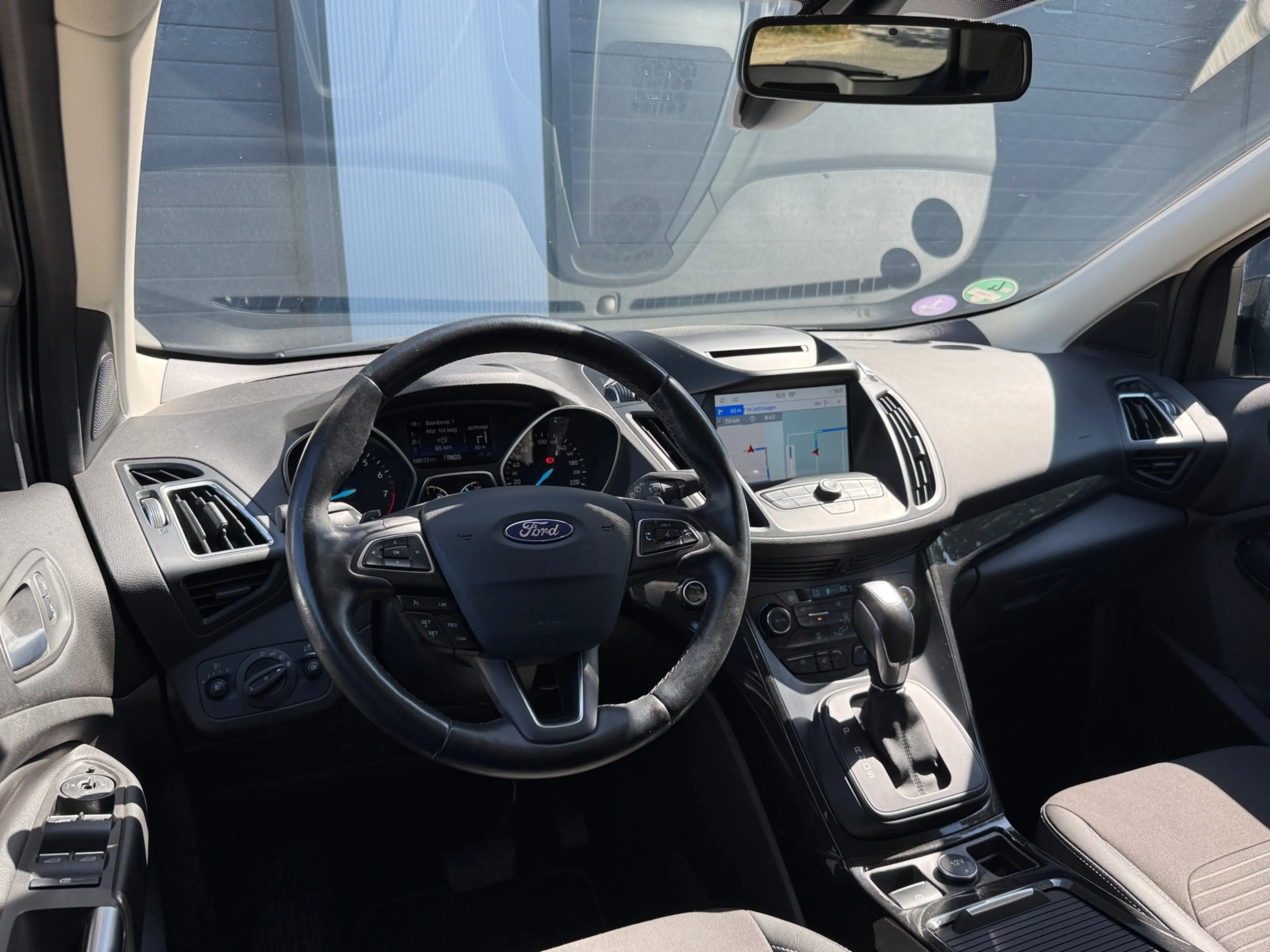 Ford Kuga 1.5 Titanium 4WD / AUTOMAAT / CAMERA / TREKHAAK — photo 15