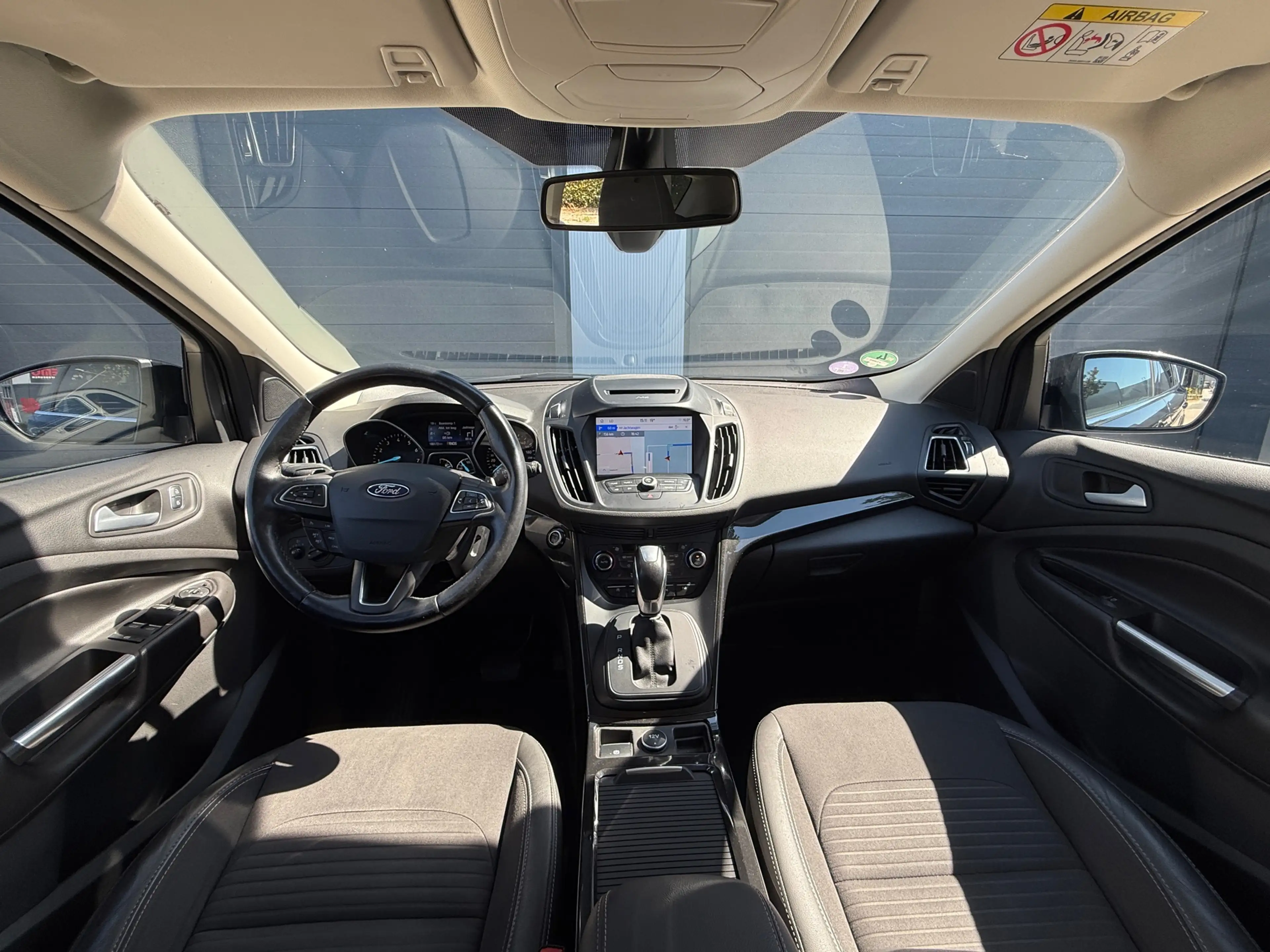 Ford Kuga 1.5 Titanium 4WD / AUTOMAAT / CAMERA / TREKHAAK — photo 10