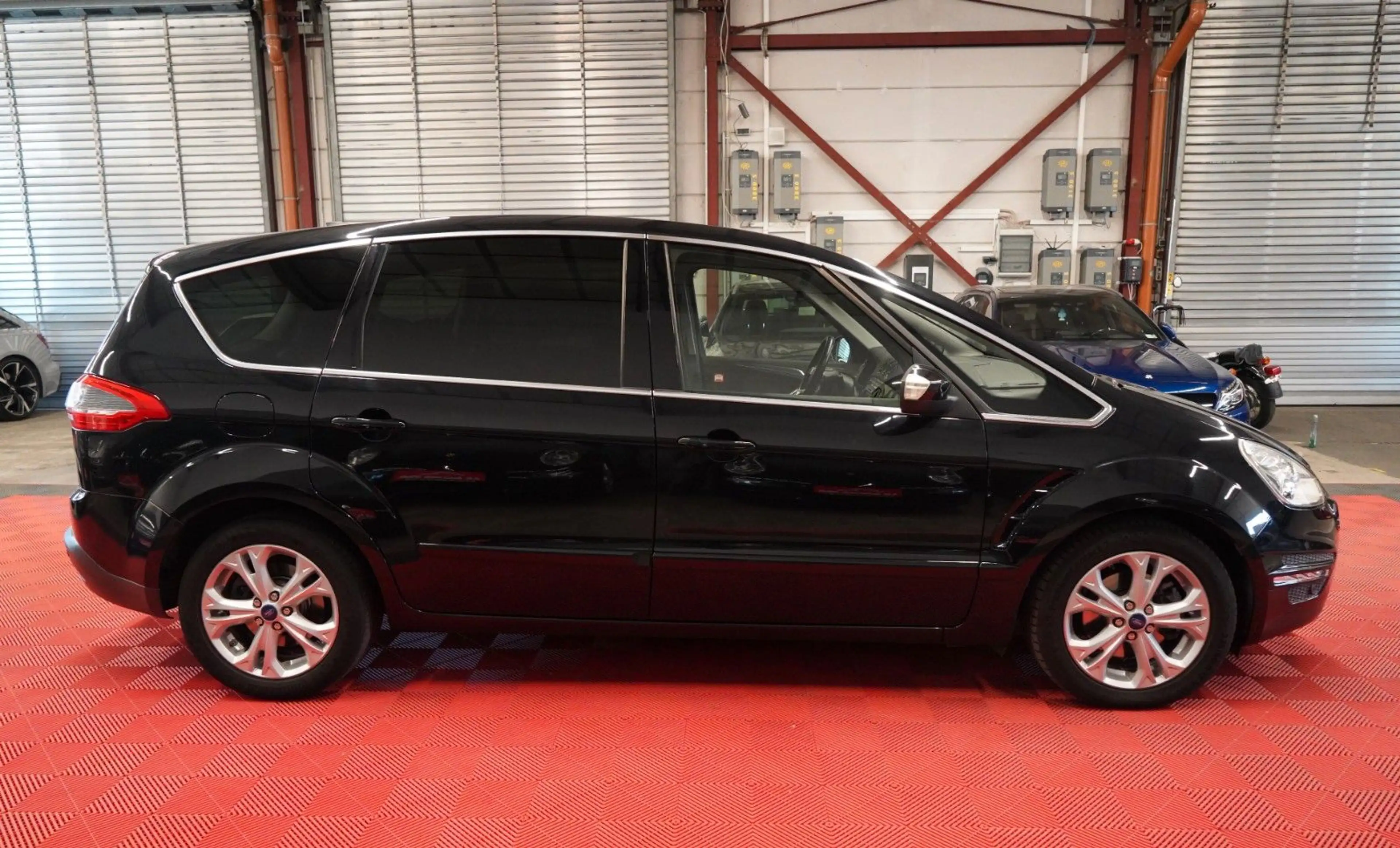 Ford S-Max 2.0 TDCi Auto. *7Sitzer*2.Hand*Unfallfrei* — photo 8