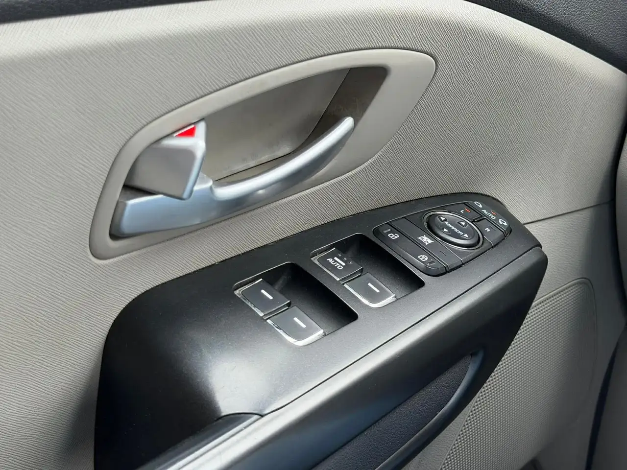 Kia Sedona снимка Kia Sedona
