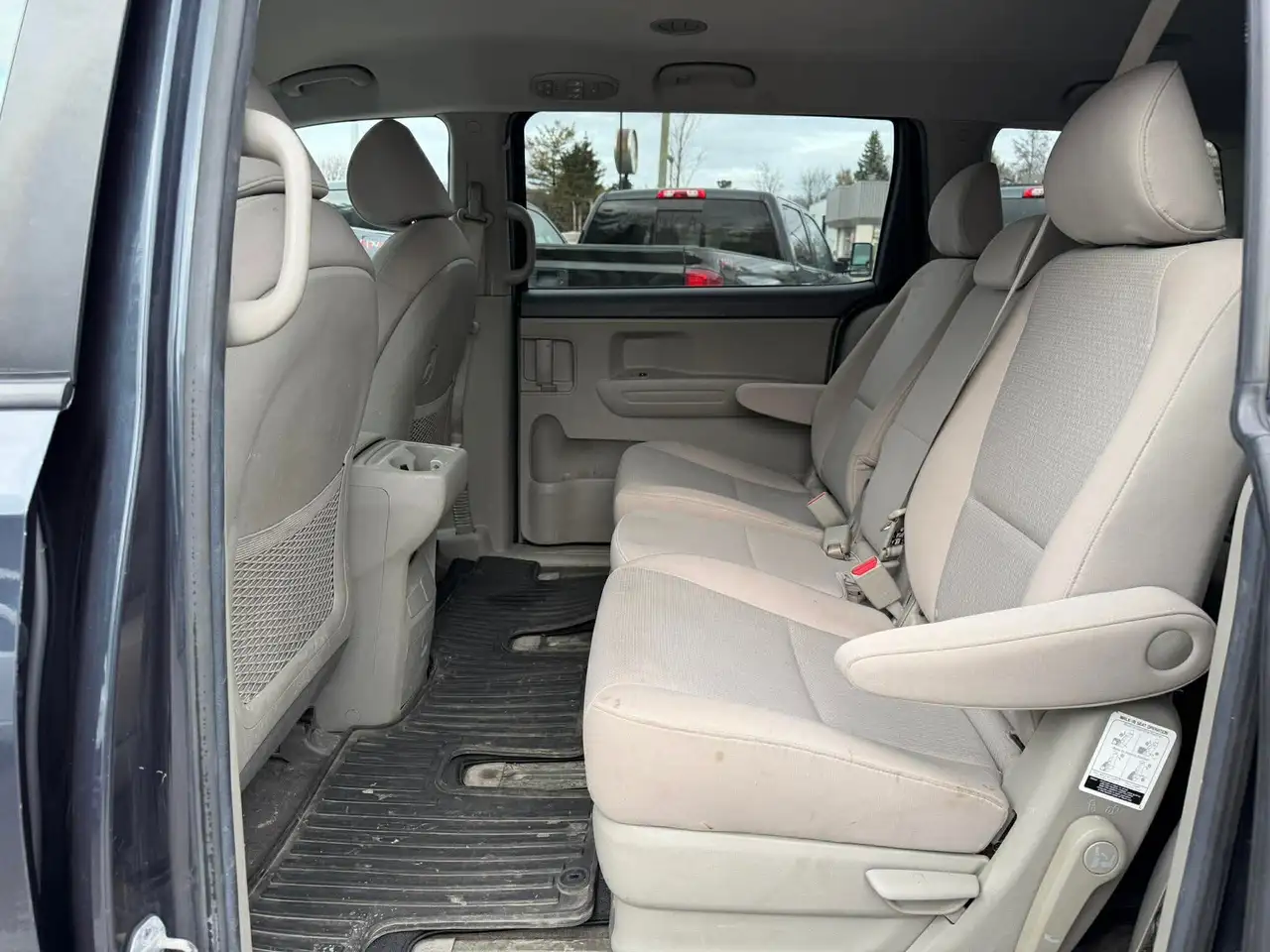 Kia Sedona снимка Kia Sedona