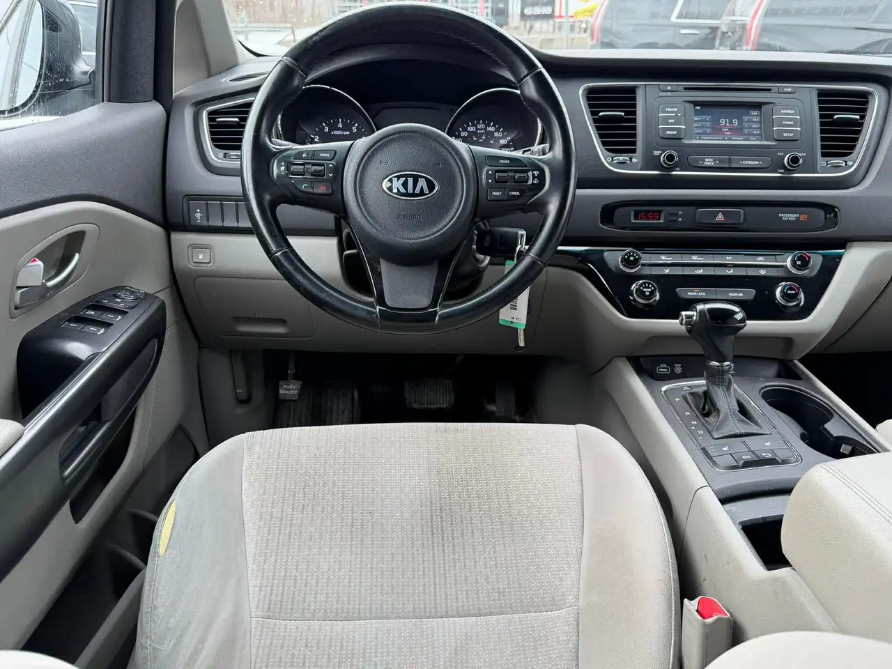 Kia Sedona снимка Kia Sedona
