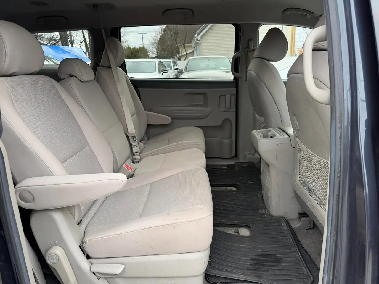 Kia Sedona снимка Kia Sedona