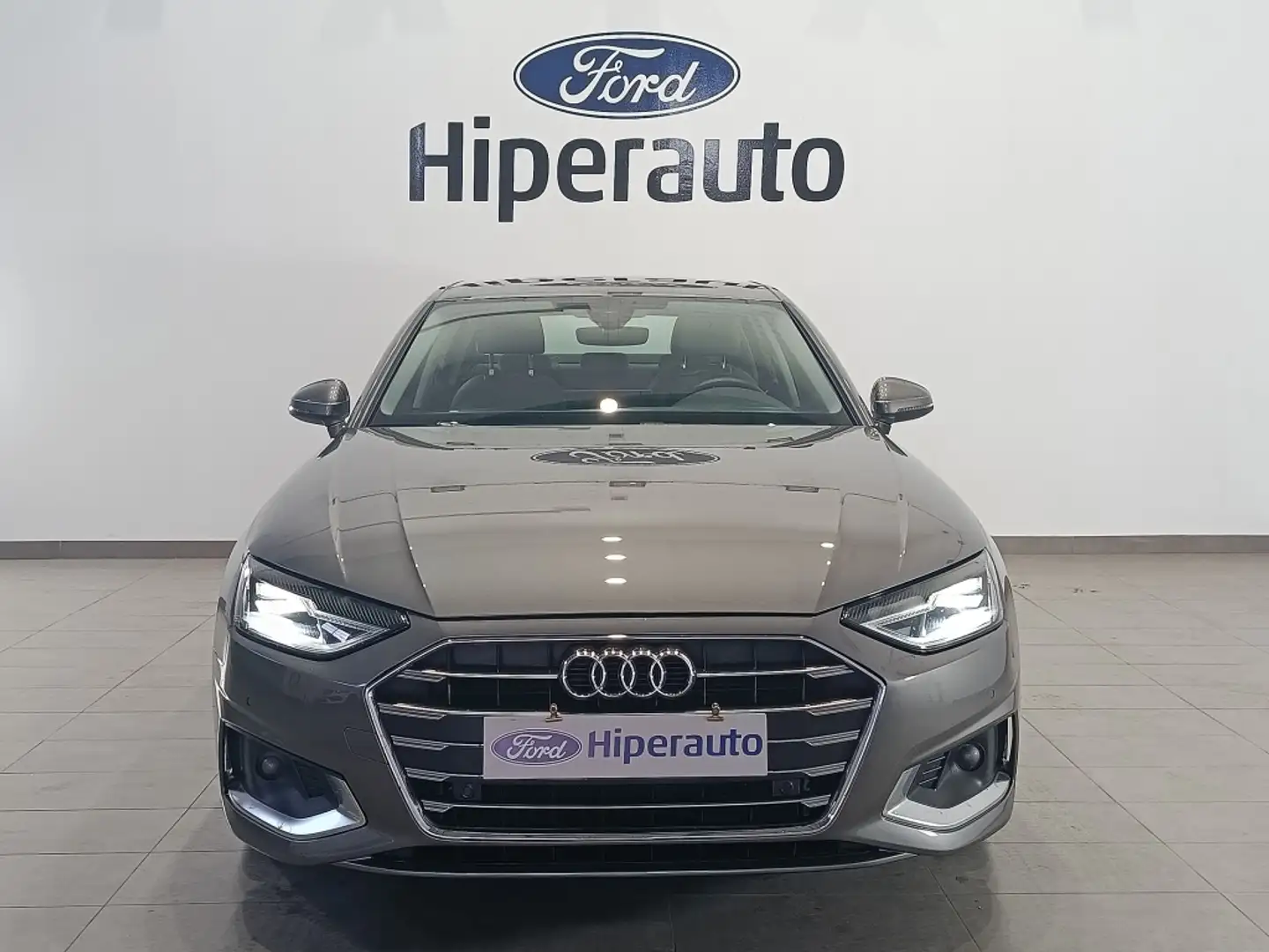Audi A4 35 TDI Advanced S tronic 120kW Gris - 2