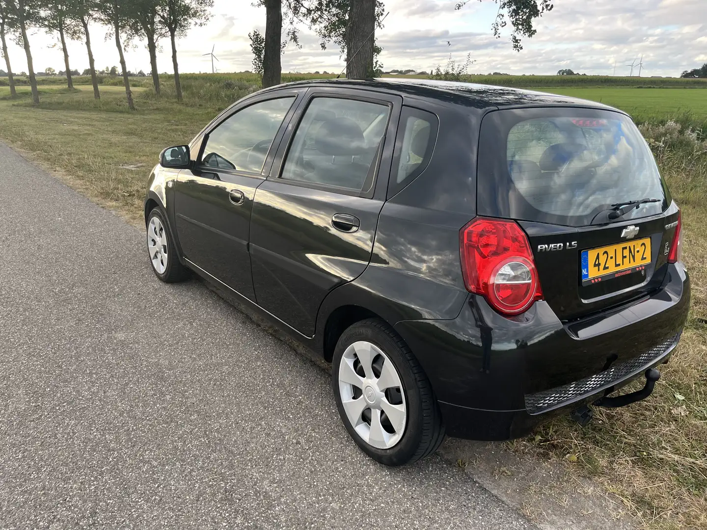 Chevrolet Aveo 1.2 16V LS B-clever; nieuw apk! Zwart - 2