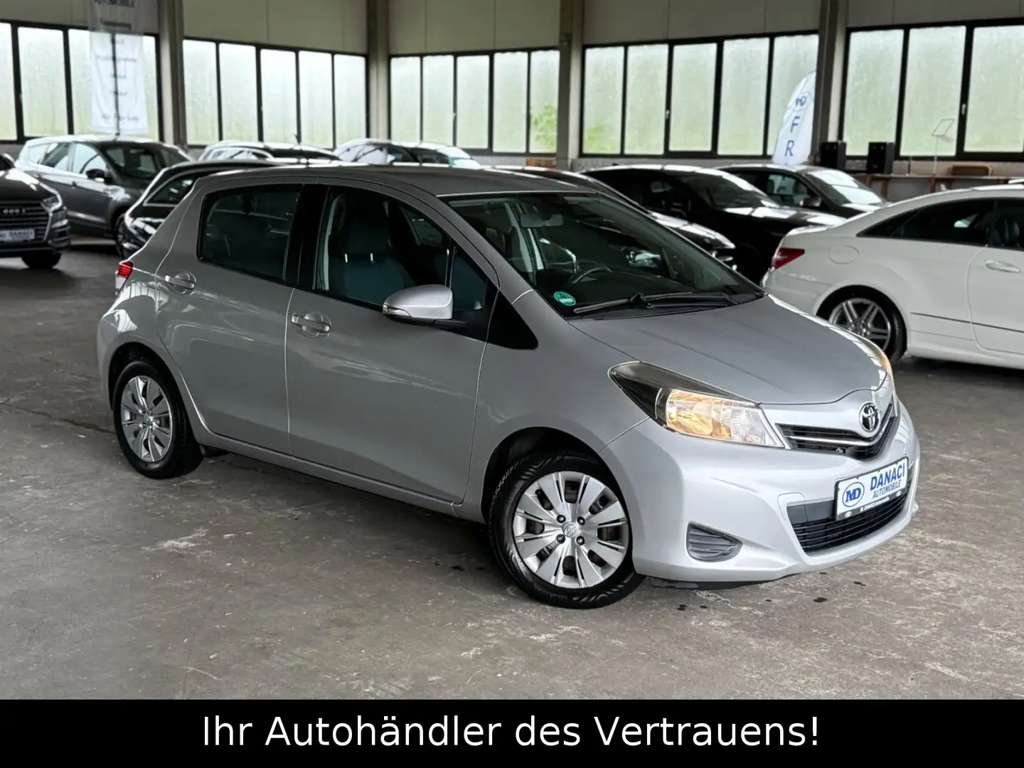 Toyota Yaris 1.0 Klima*Kamera*5-Türer*Bluetooth! Argent - 1
