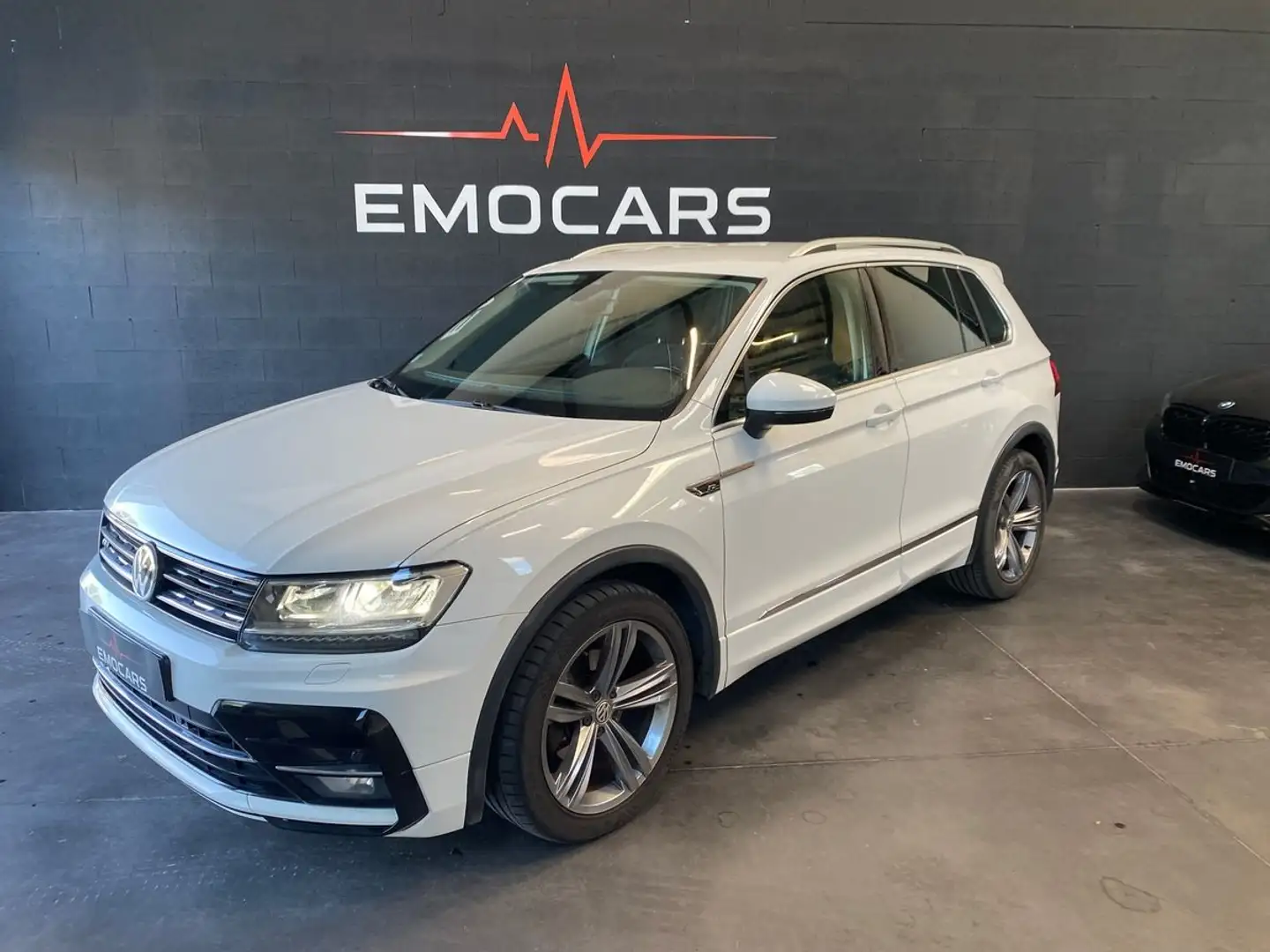 Volkswagen Tiguan 2.0 TDi 150 R-Line Blanc - 2