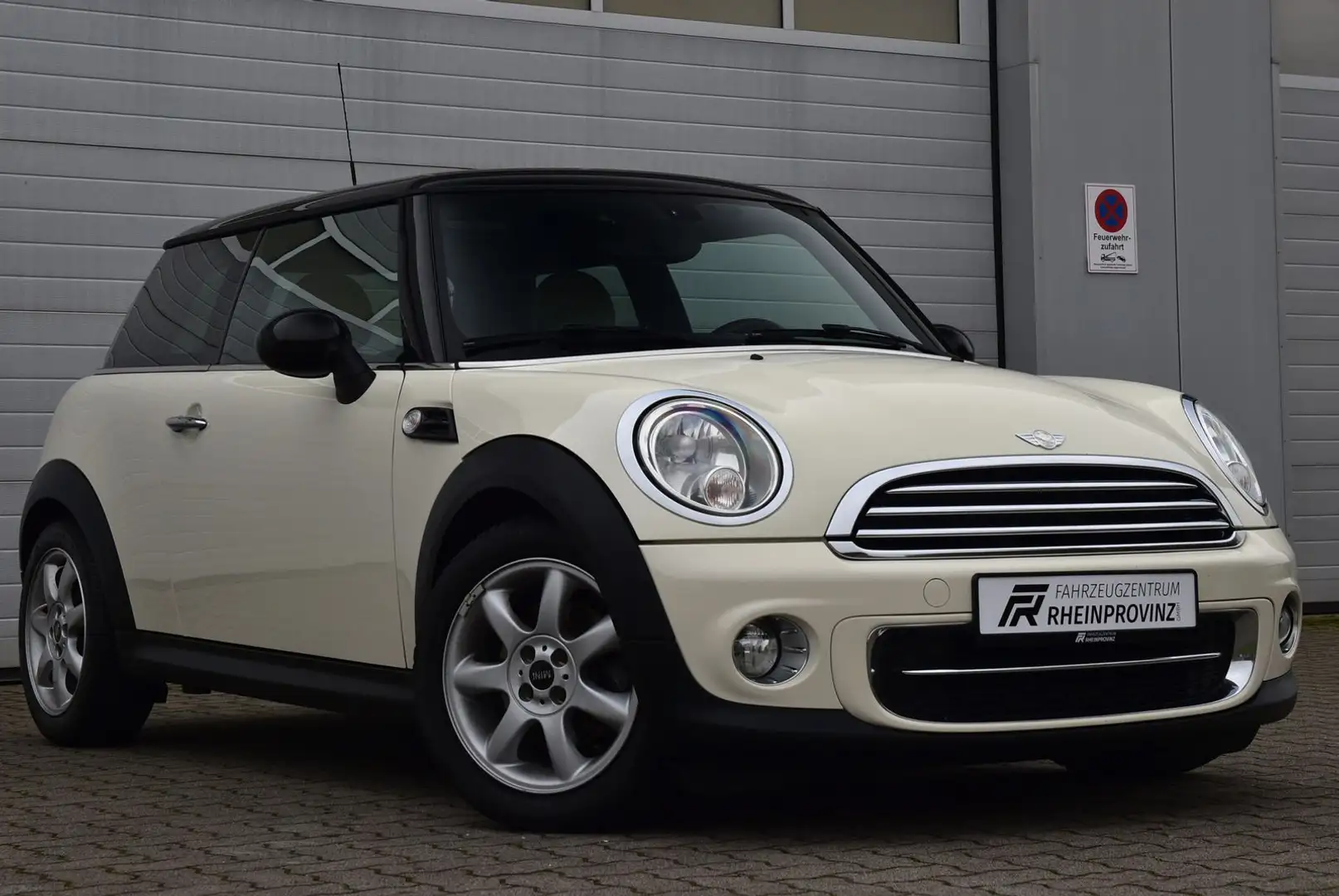 MINI Cooper D Cooper D Scheckheft/Klima/SHZ/Tempomat Beige - 1