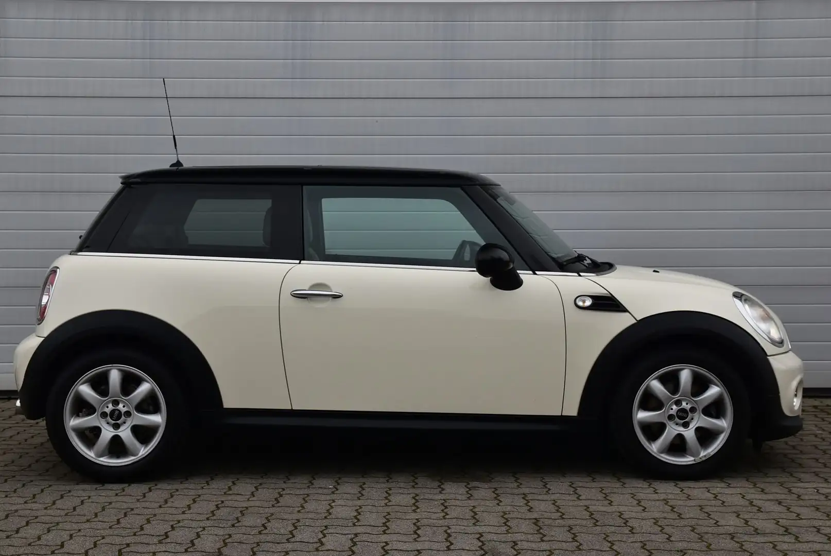 MINI Cooper D Cooper D Scheckheft/Klima/SHZ/Tempomat Beige - 2
